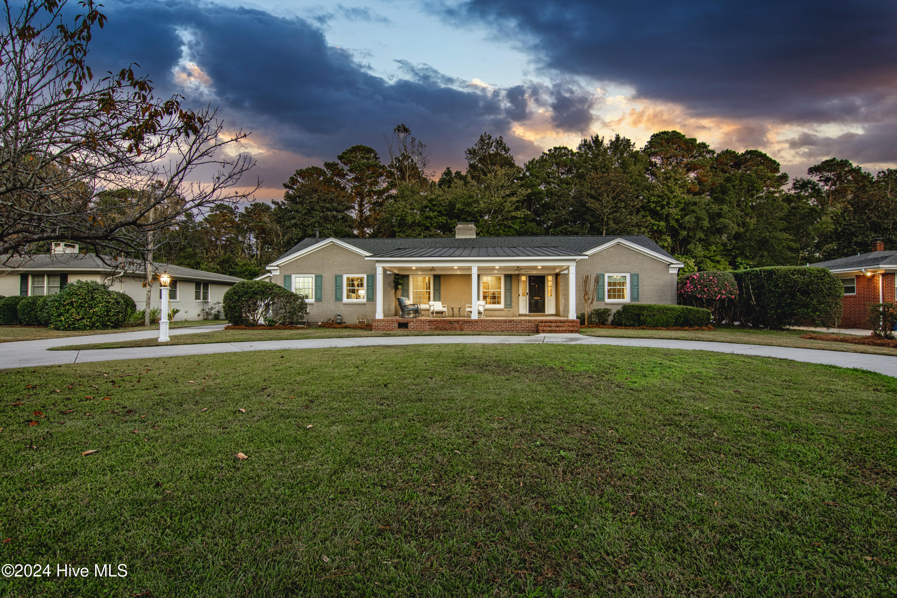 1831 Hawthorne Road Property Photo 1