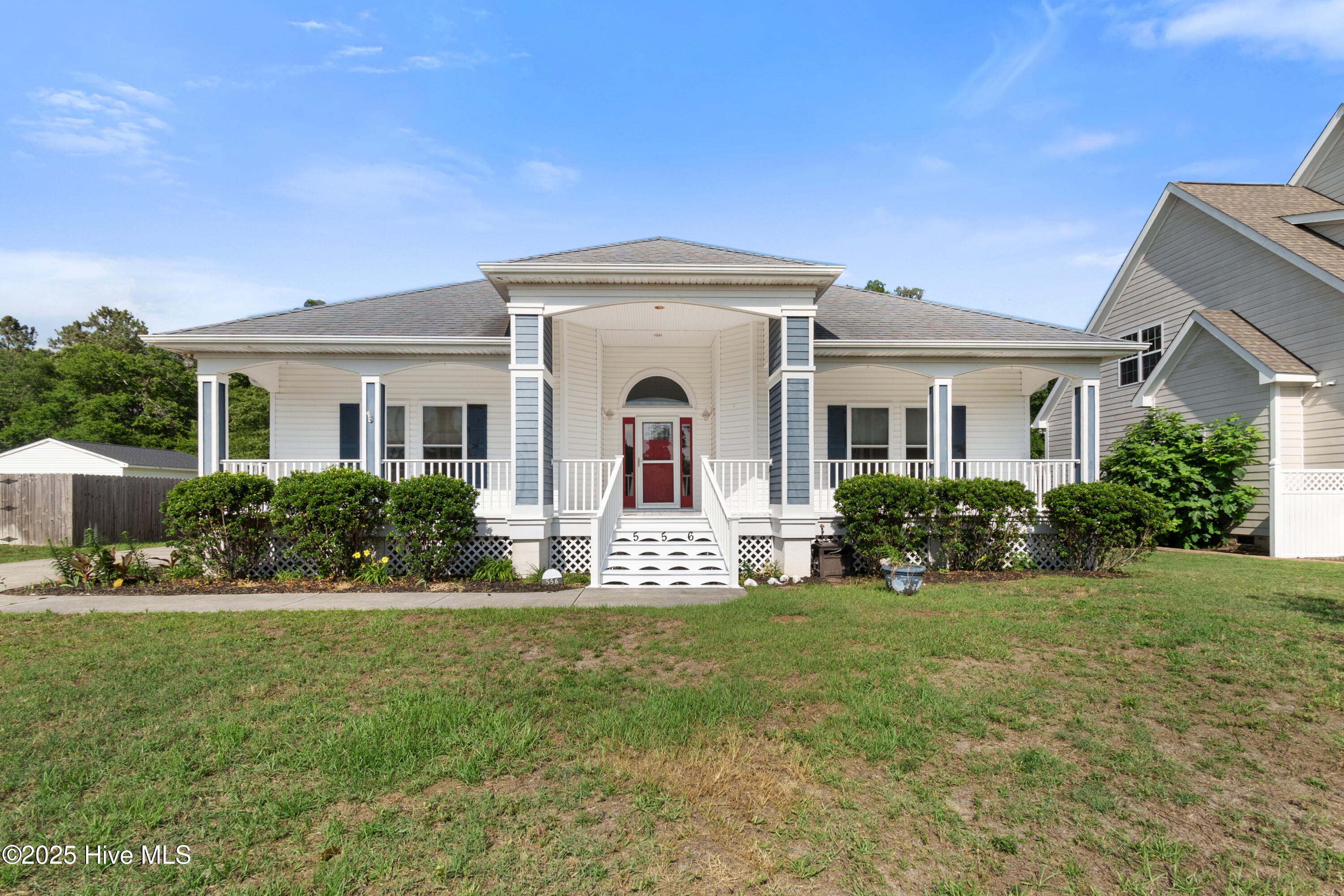 556 Pearson Circle Property Photo 1
