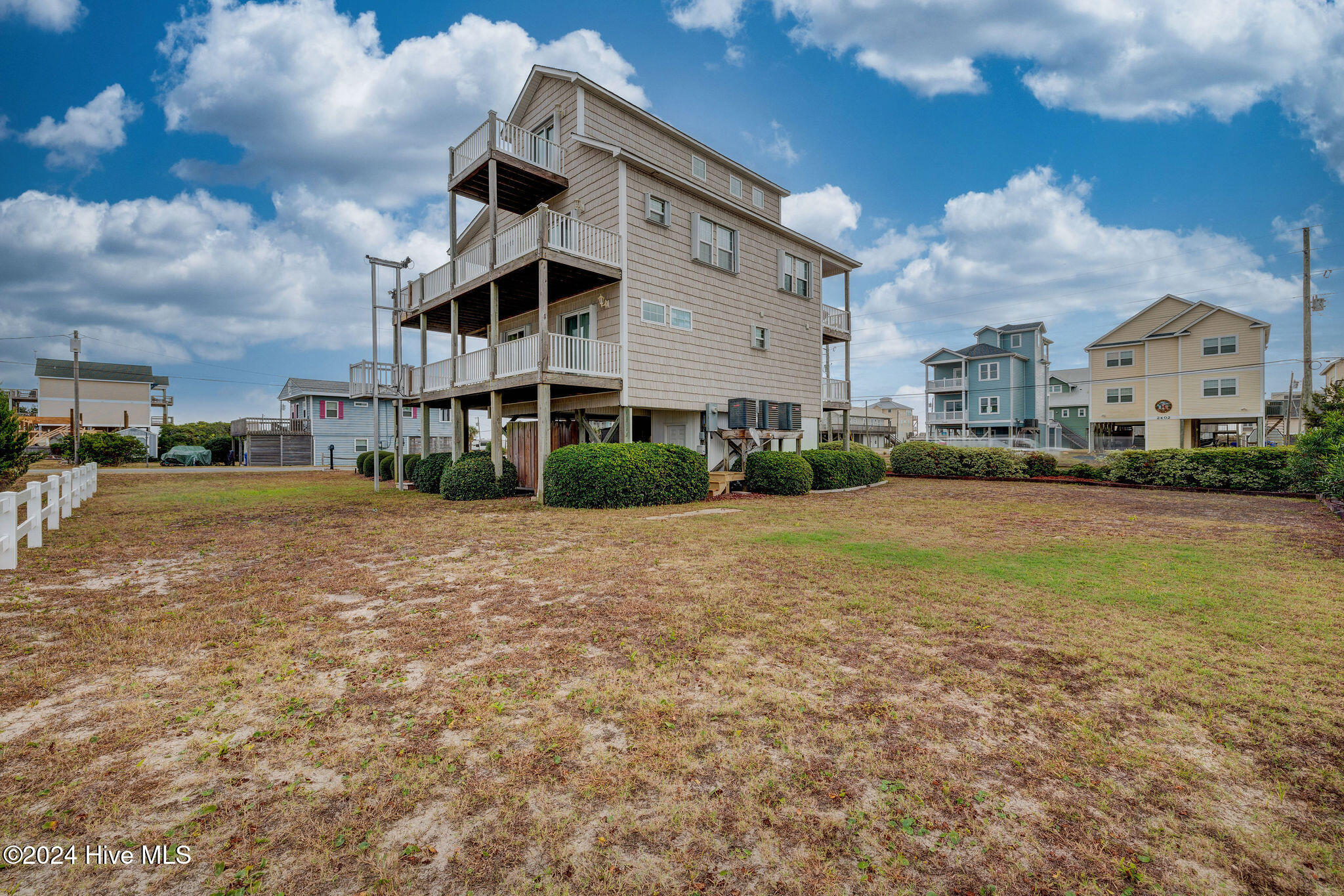 132 Reeves Street Property Photo 6