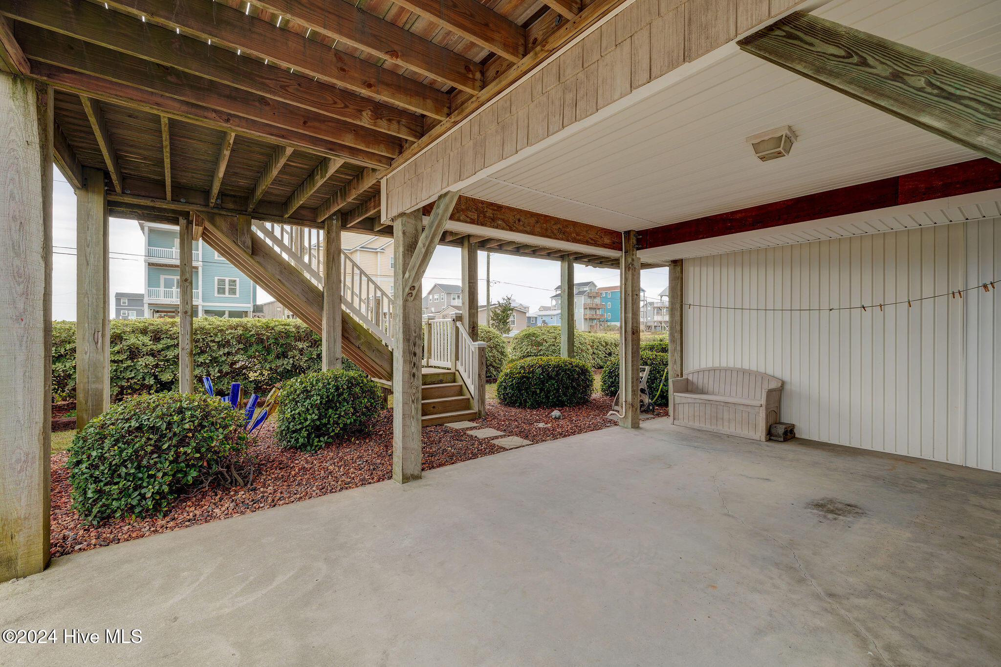132 Reeves Street Property Photo 9
