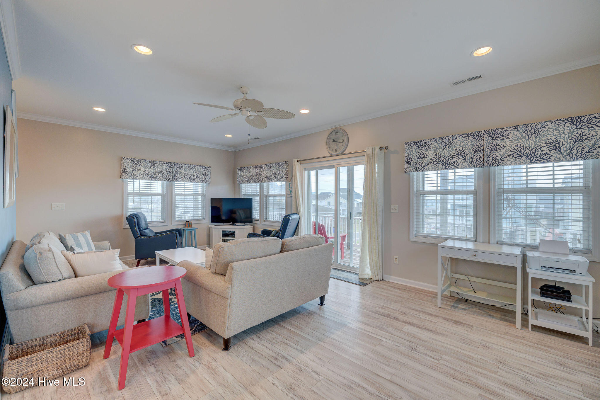 132 Reeves Street Property Photo 35
