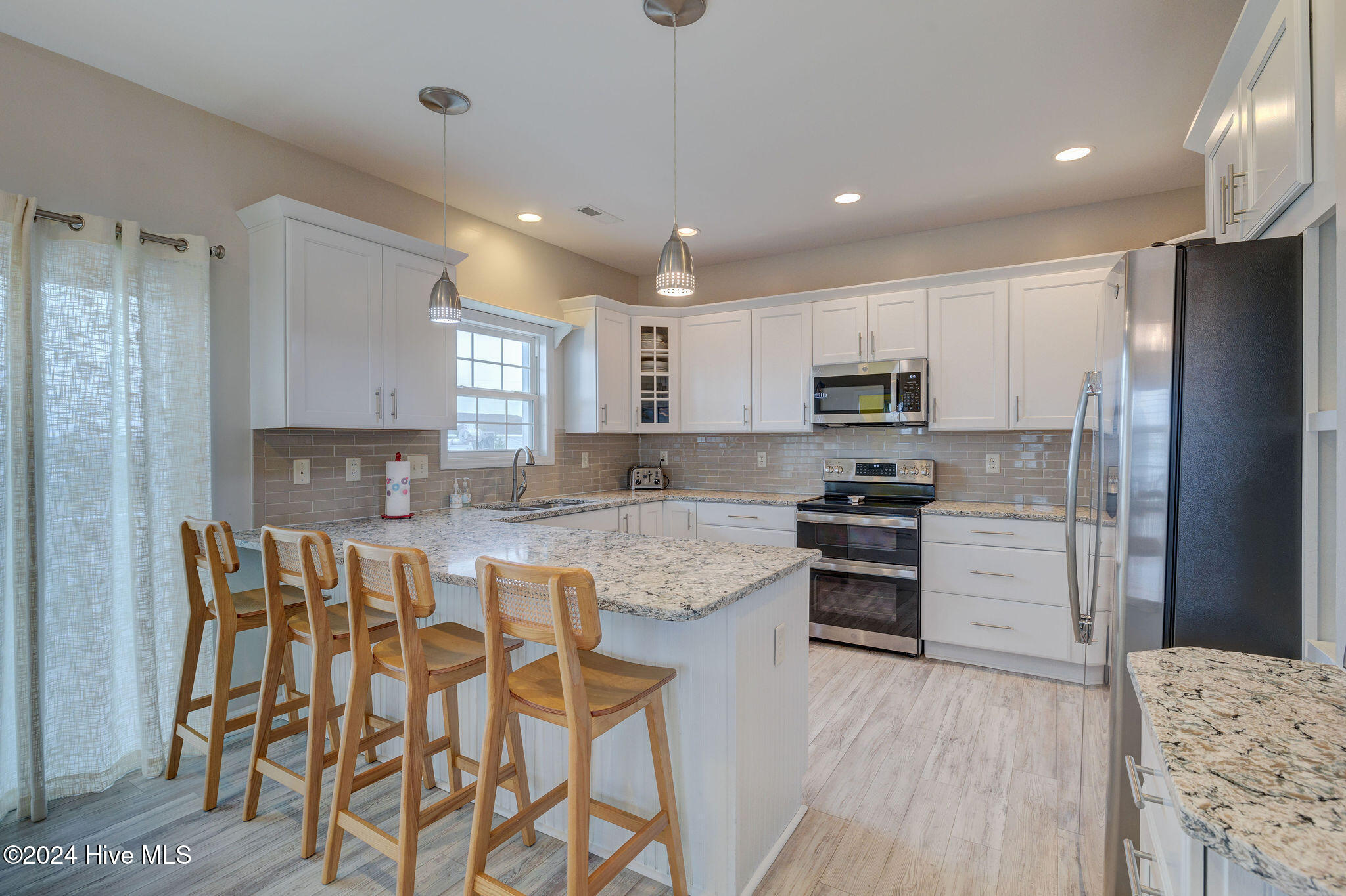 132 Reeves Street Property Photo 42