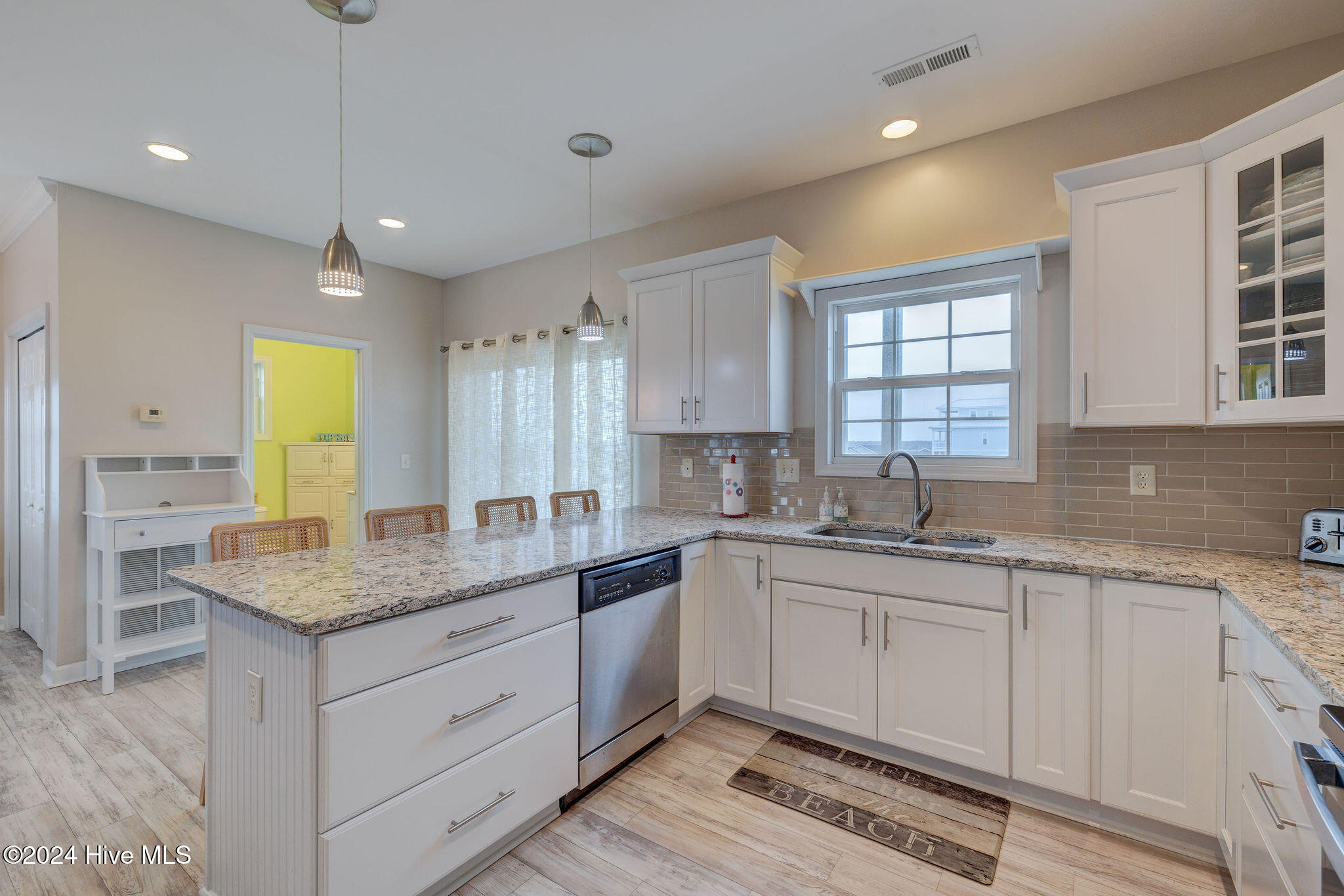 132 Reeves Street Property Photo 45