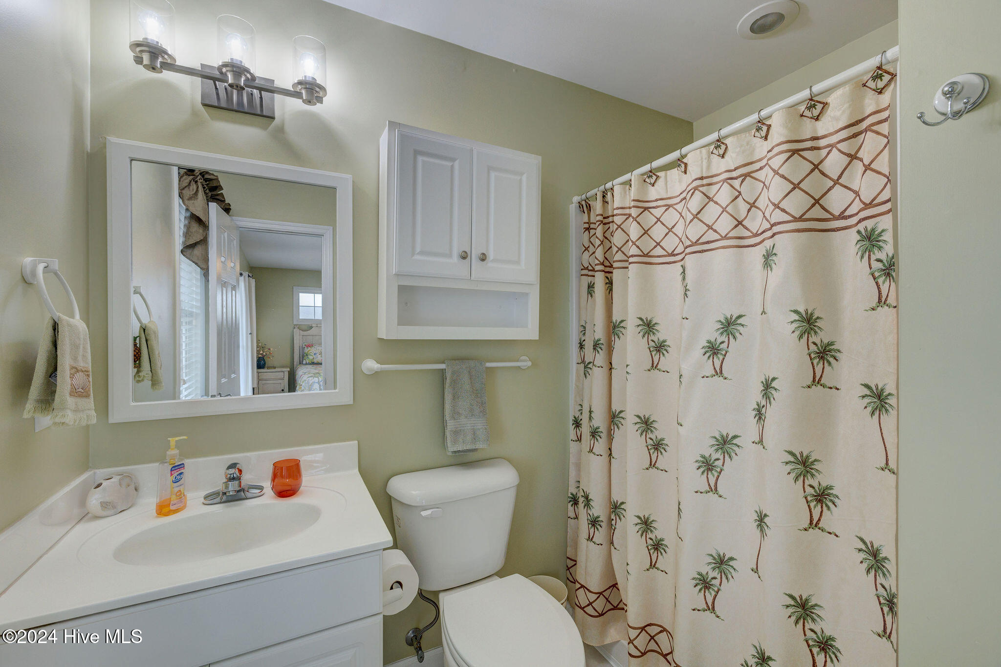 132 Reeves Street Property Photo 58
