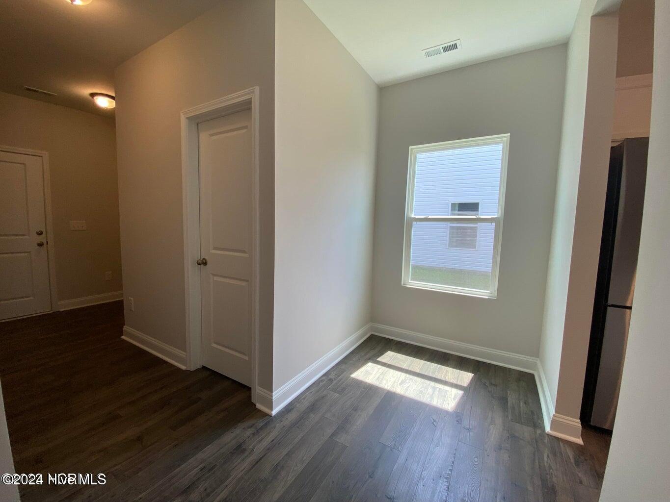 1587 Carmelina Drive Property Photo 6
