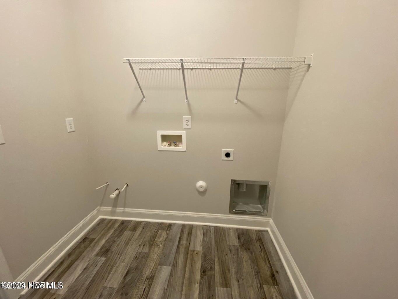 1587 Carmelina Drive Property Photo 17