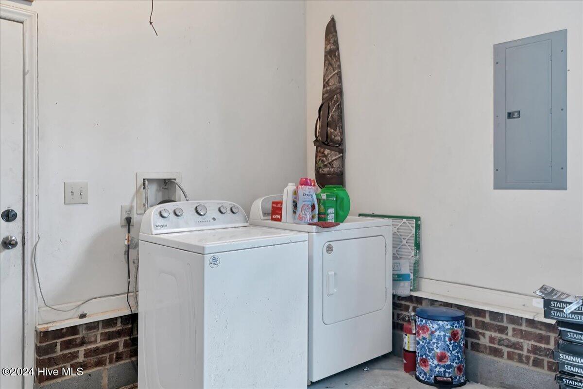 114 Starling Street Property Photo 23