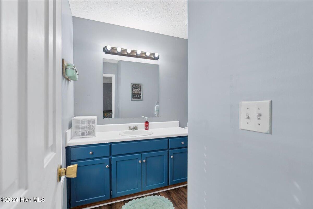 114 Starling Street Property Photo 31