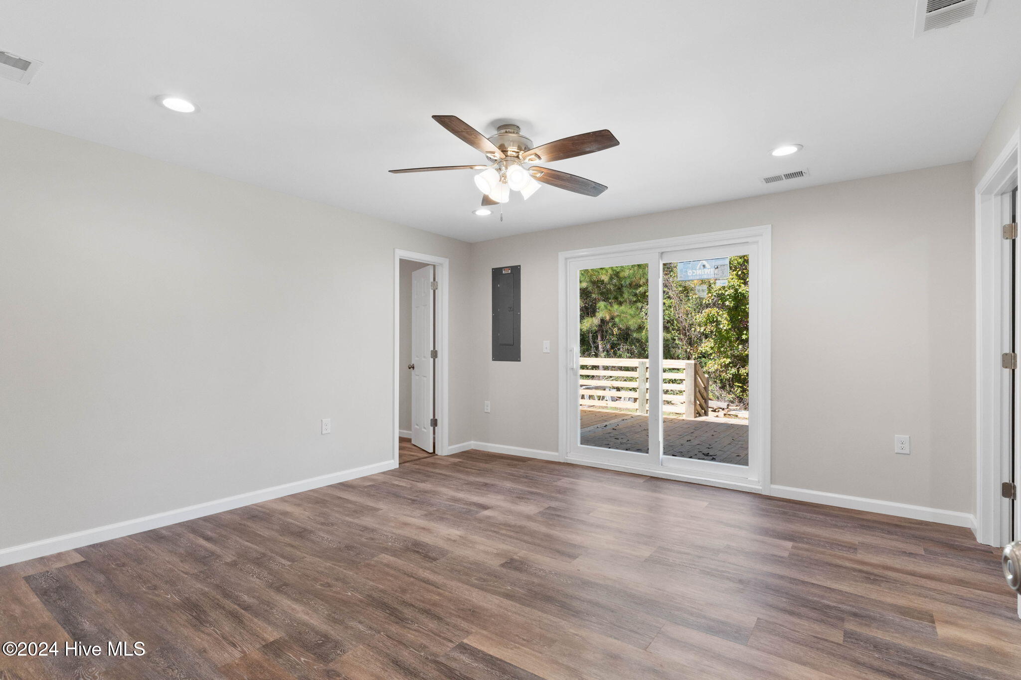 1070 Midway Road Property Photo 24