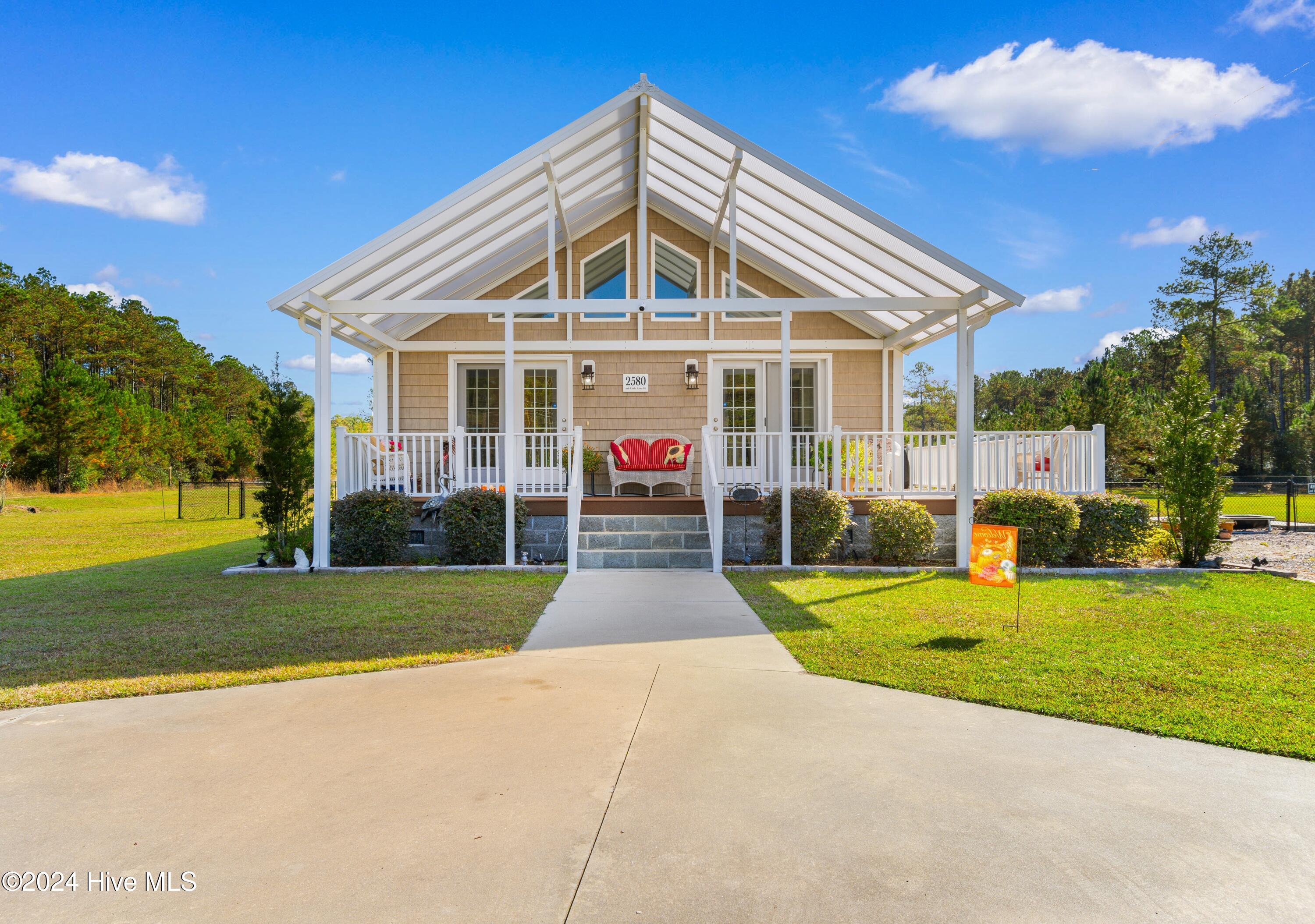 2580 Ash Little River Road Property Photo