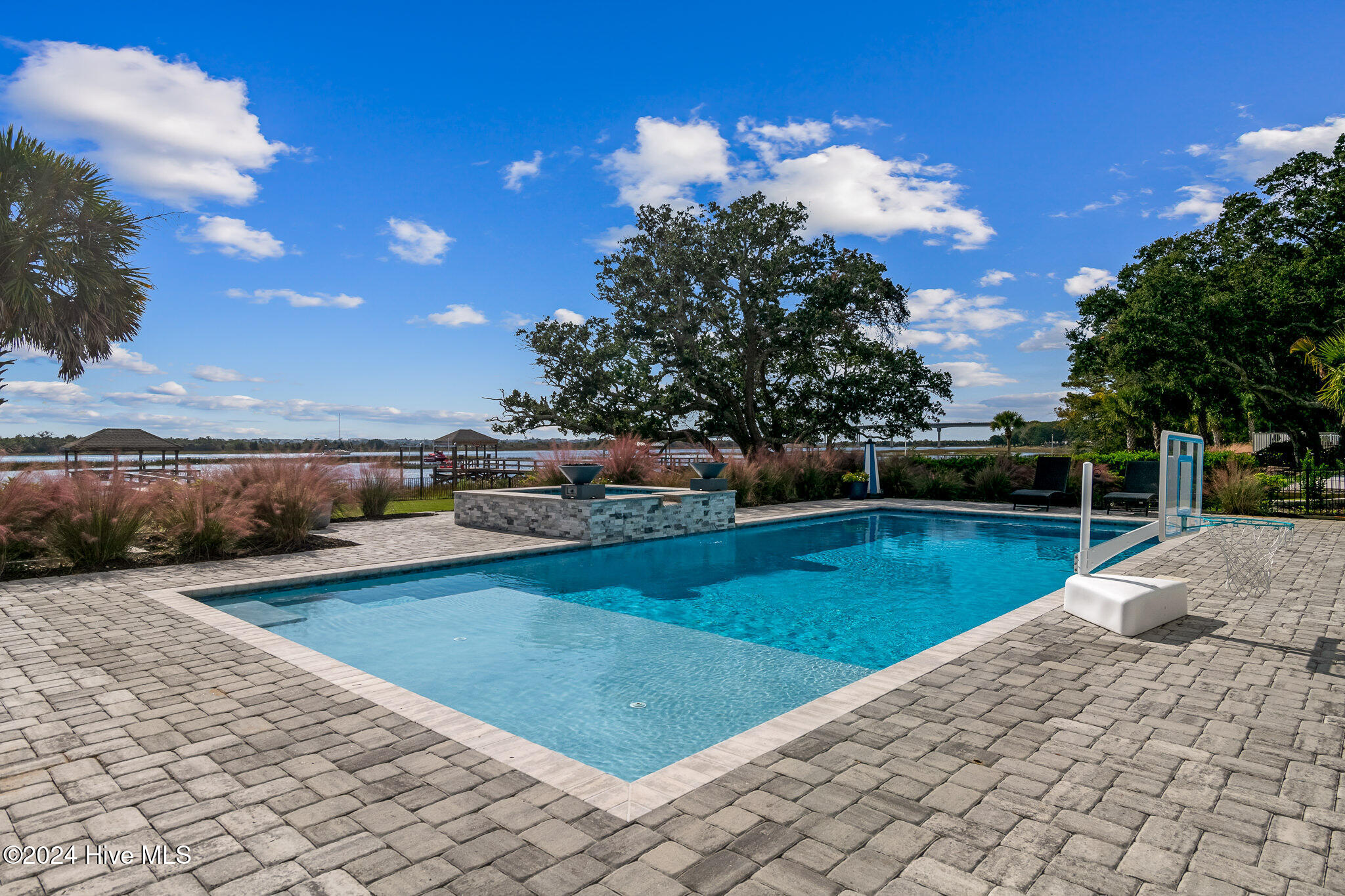 220 Shoreline Drive Property Photo 63