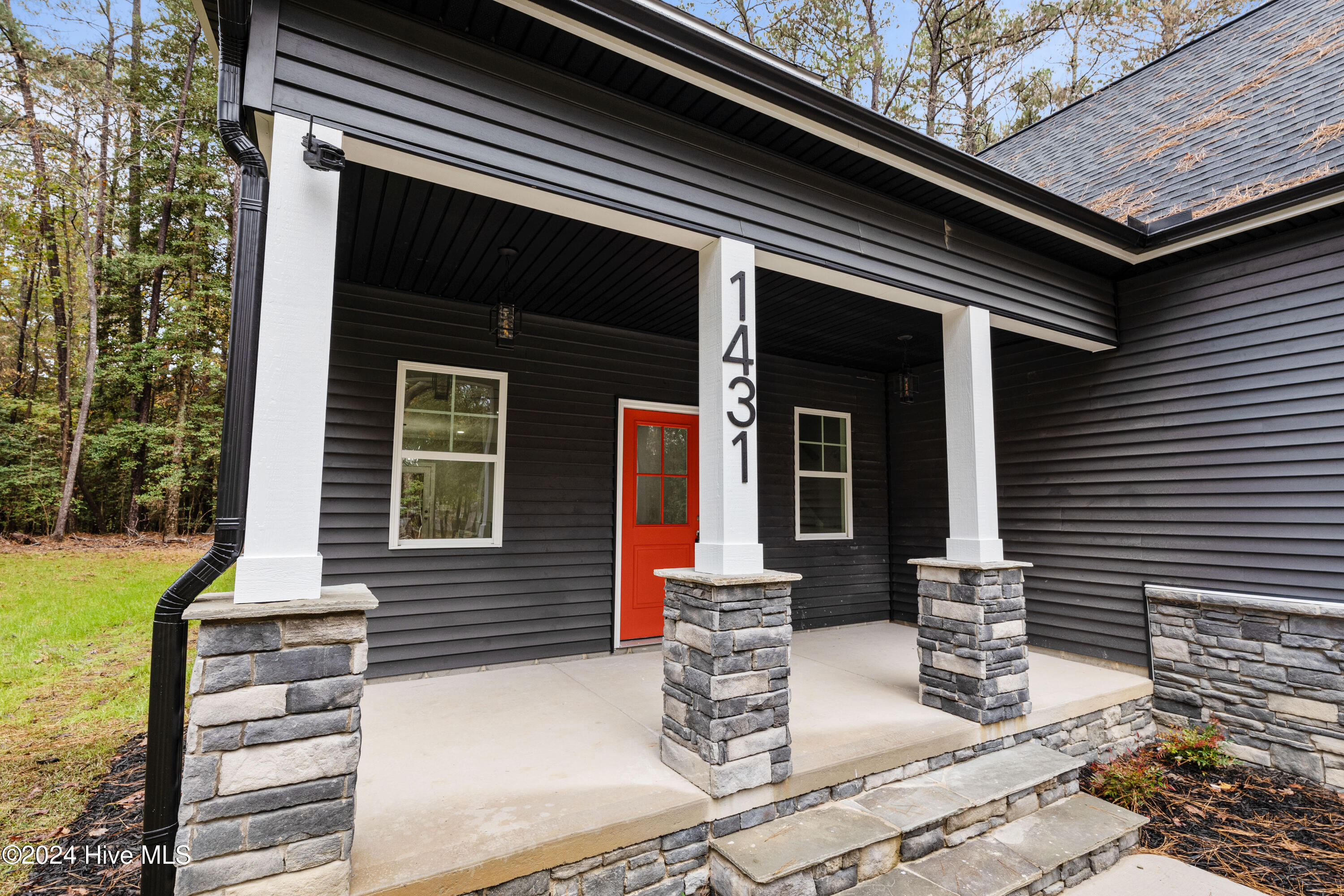 1431 Alabama Avenue Property Photo 3