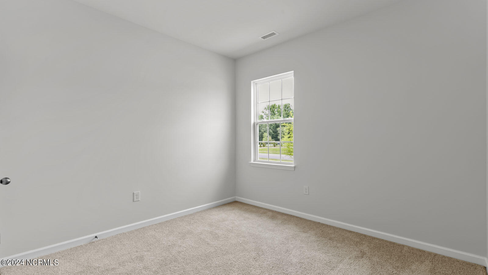 3846 Althorp Drive Property Photo 6
