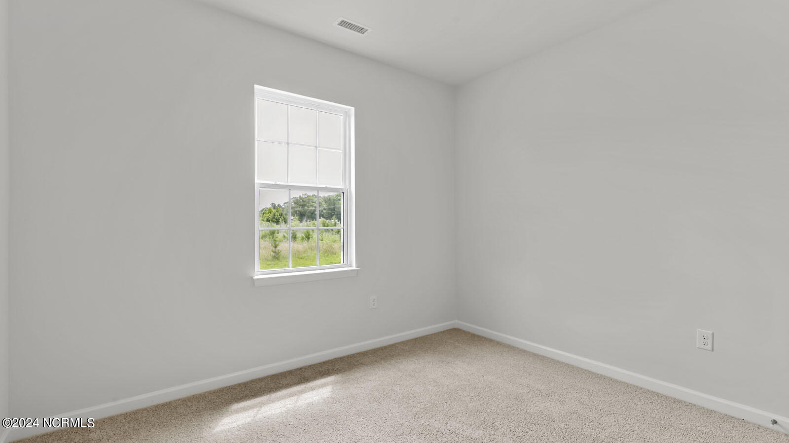 3846 Althorp Drive Property Photo 9