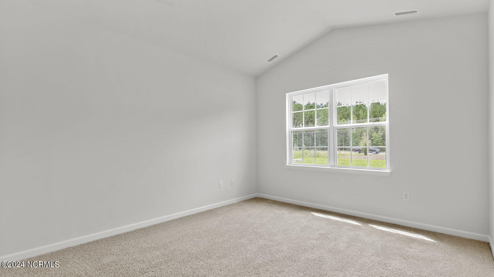 3846 Althorp Drive Property Photo 18