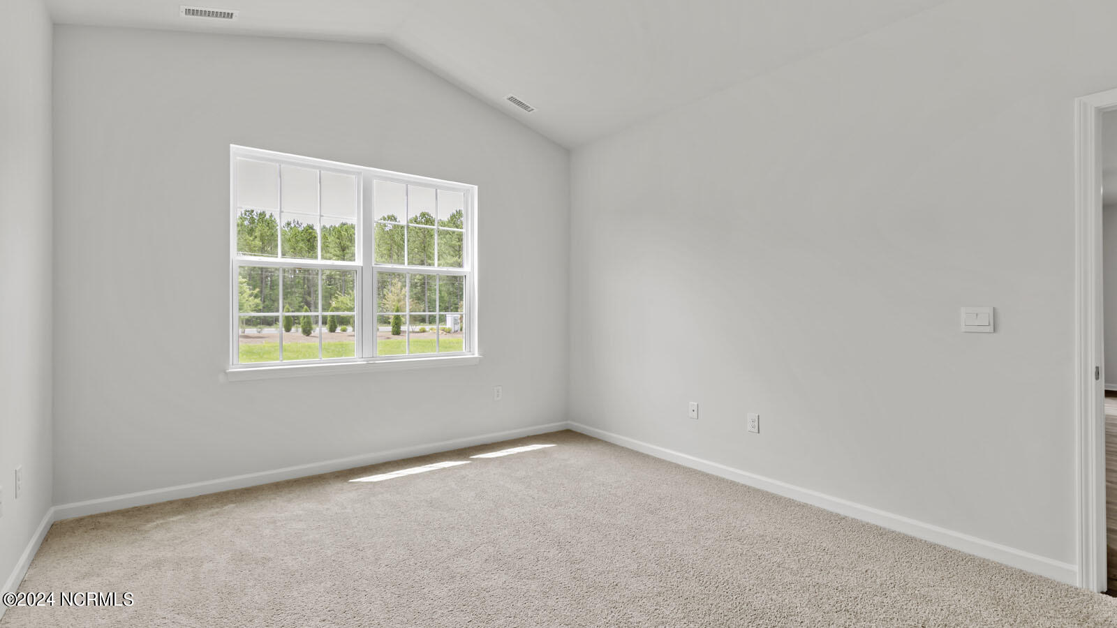 3846 Althorp Drive Property Photo 20