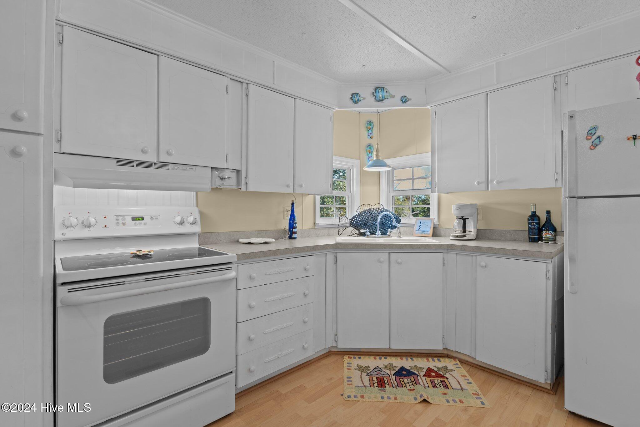 8410 Canal Drive Property Photo 16