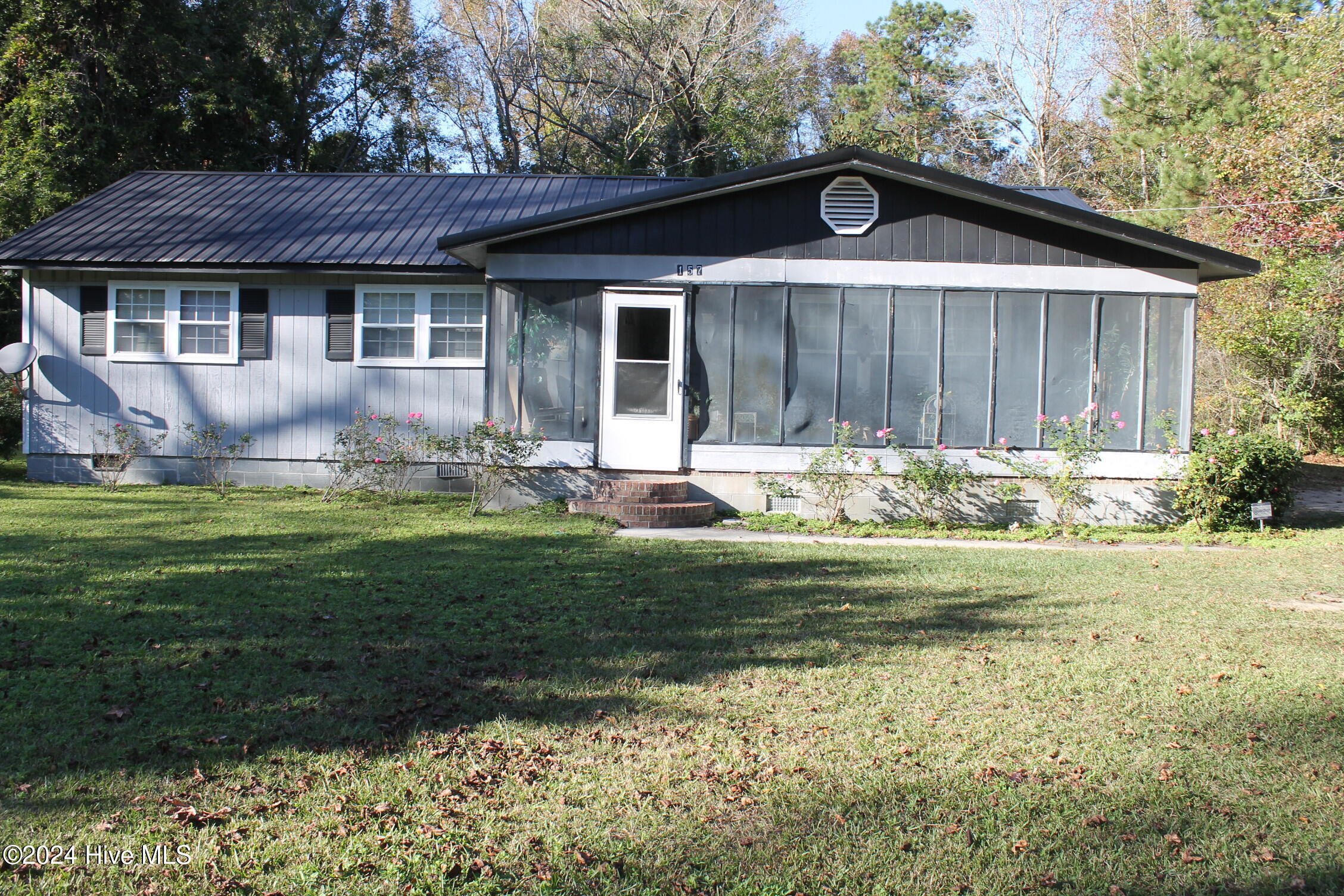 157 E Goodman Road Property Photo