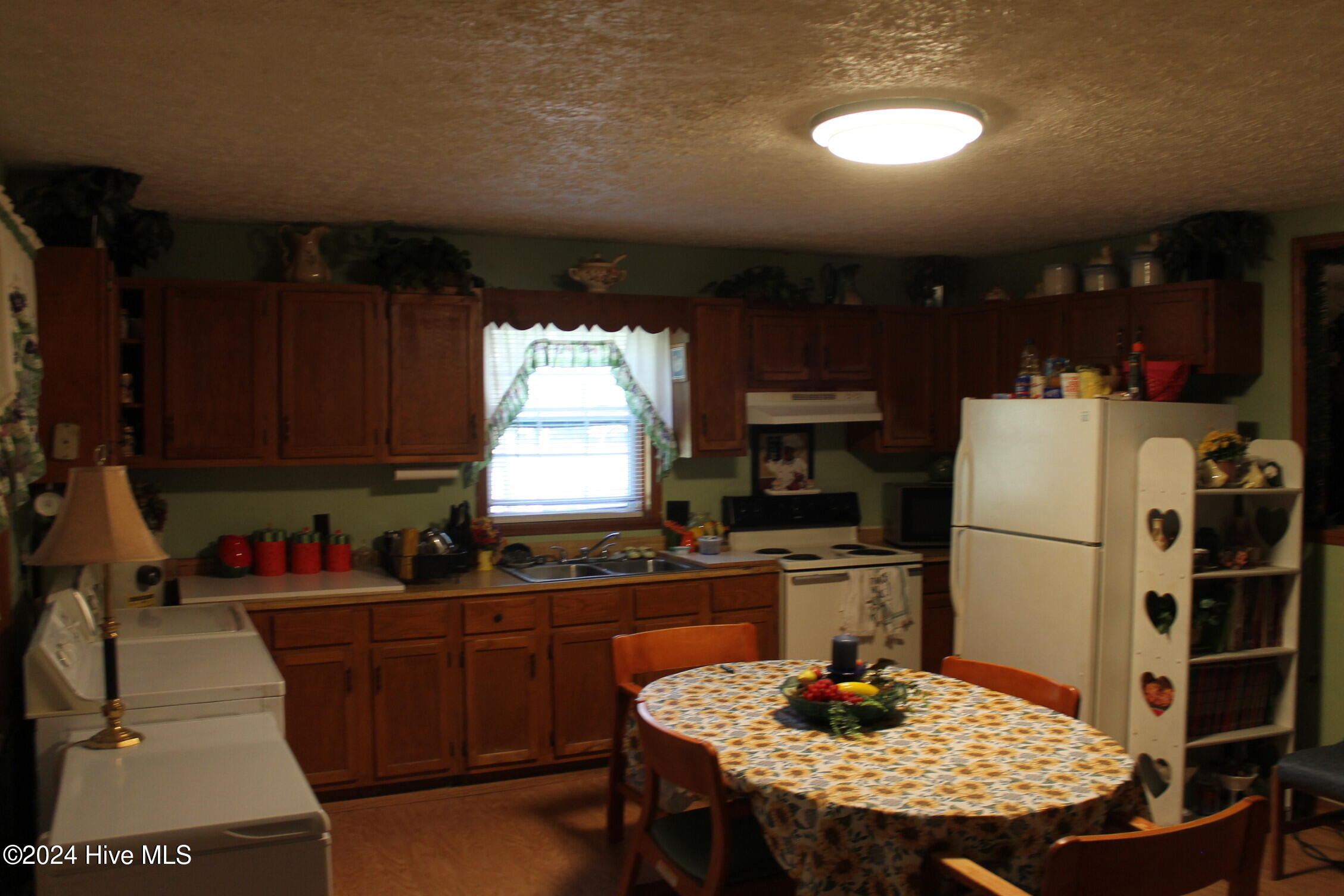 157 E Goodman Road Property Photo 10