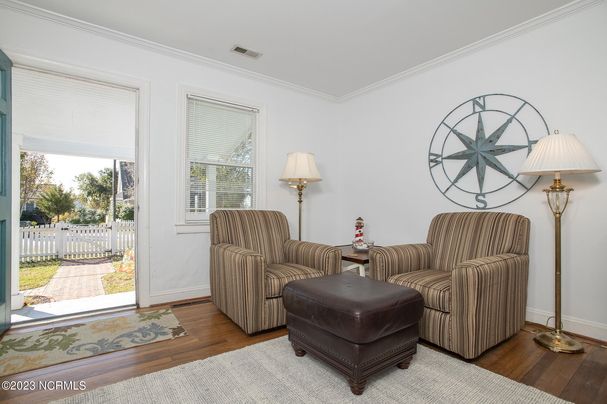 1531 Ann Street Property Photo 5