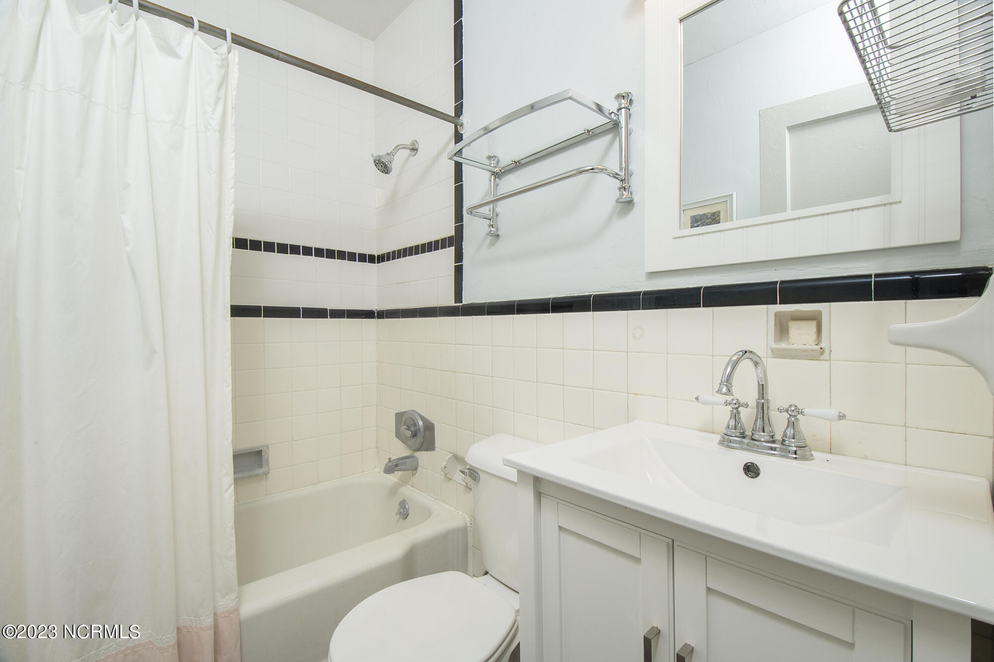 1531 Ann Street Property Photo 14