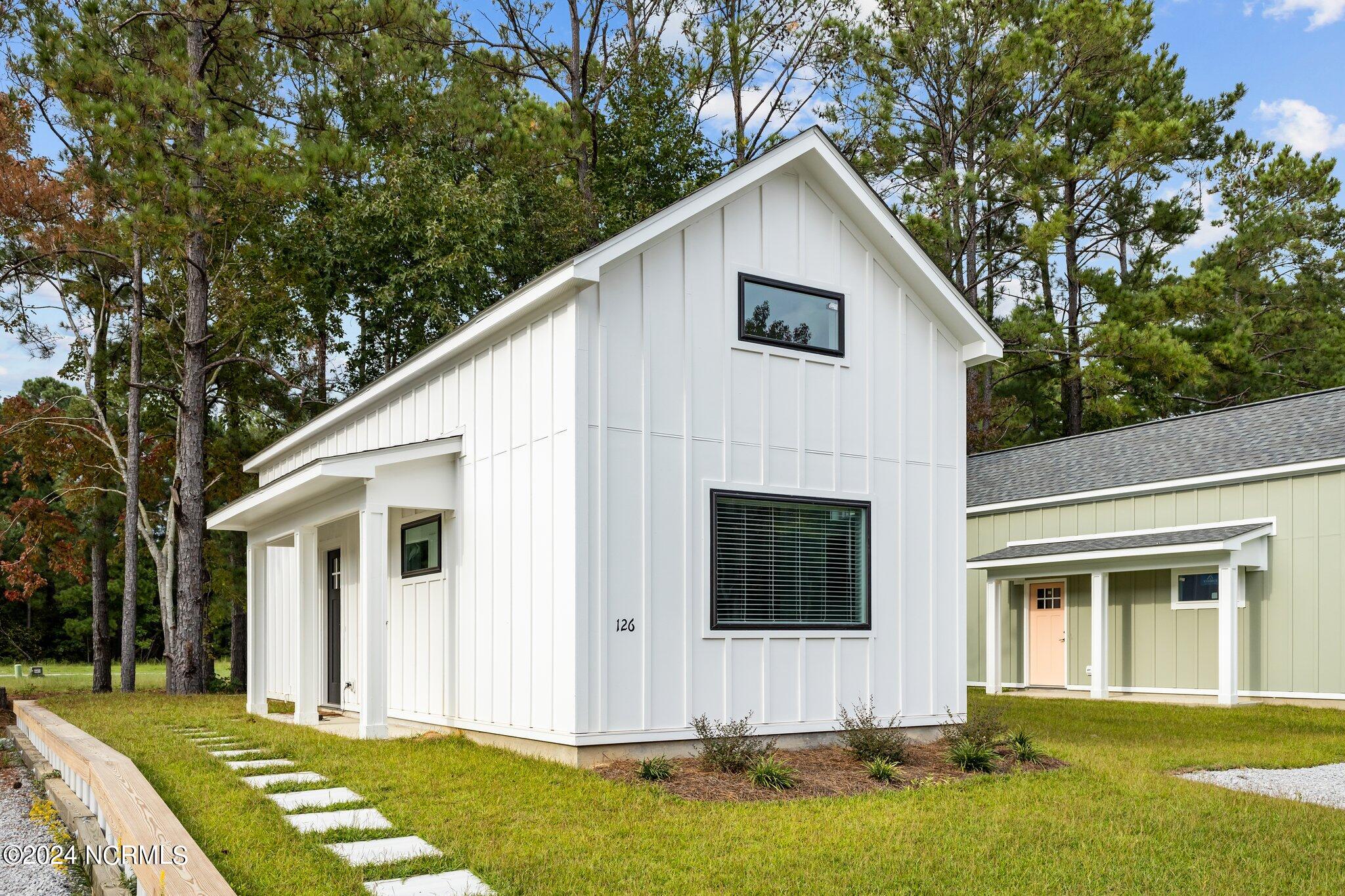 126 Long Pond Loop Property Photo 1