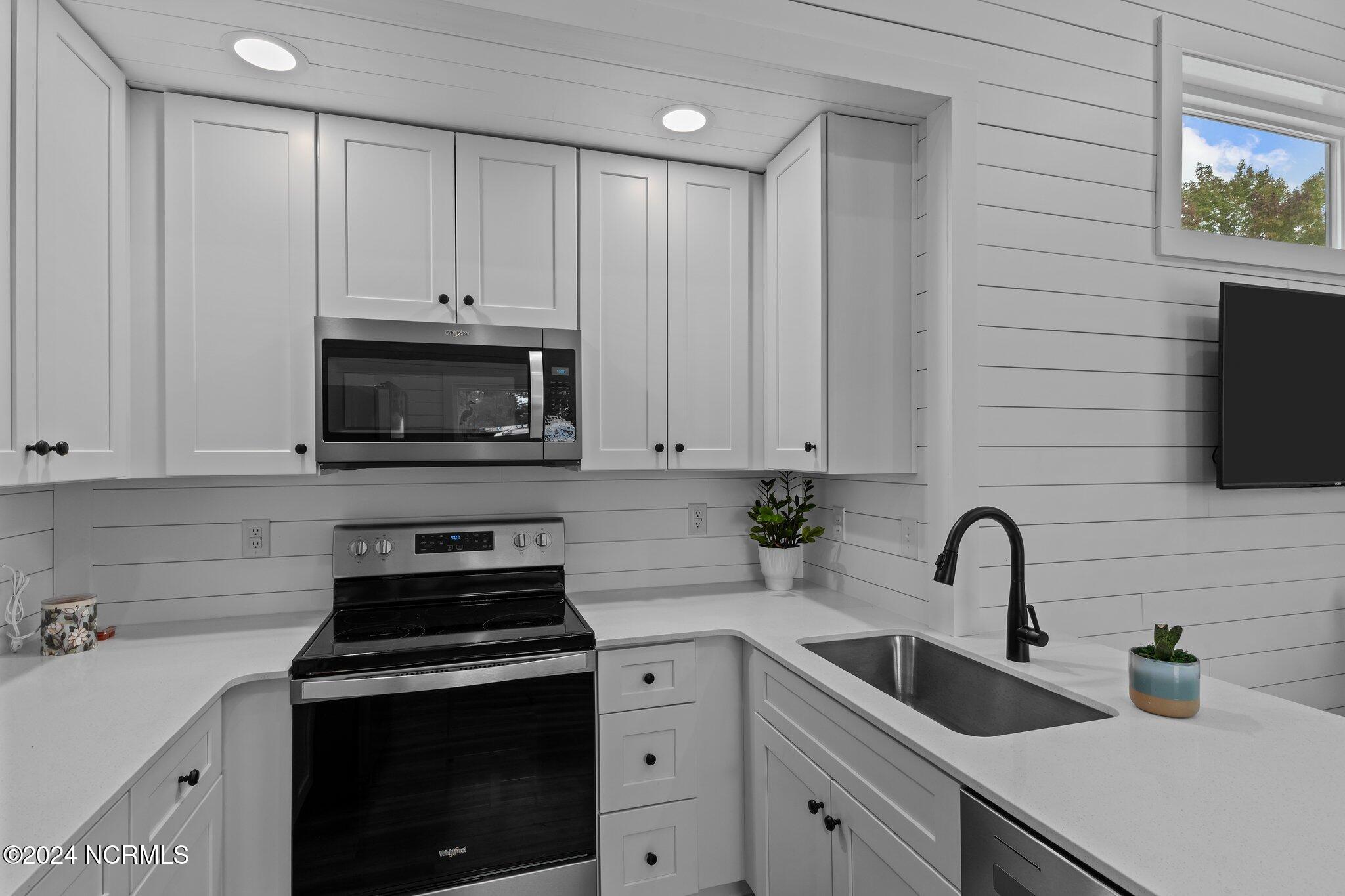 126 Long Pond Loop Property Photo 13