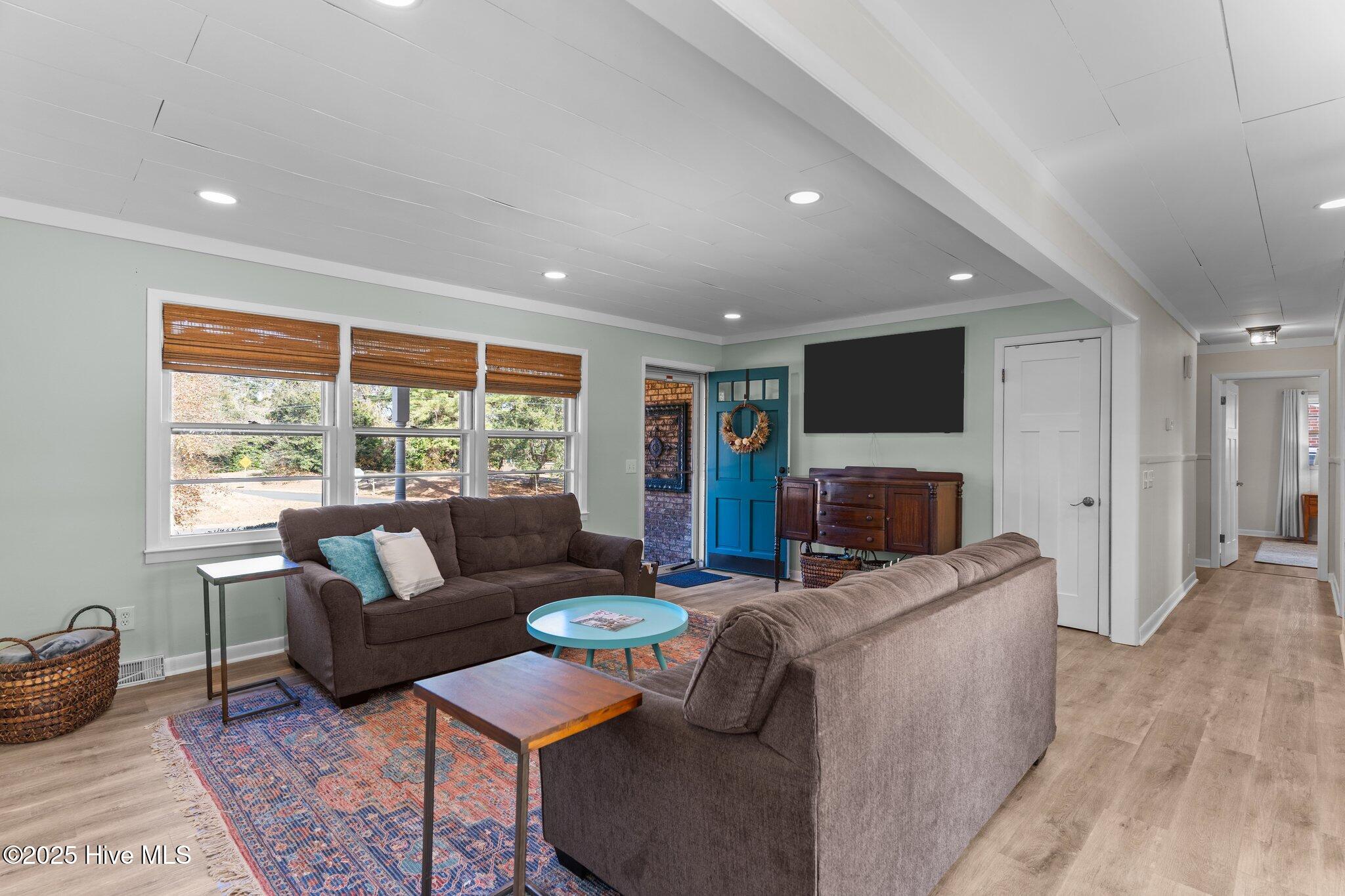 201 Monterey Drive Property Photo 13
