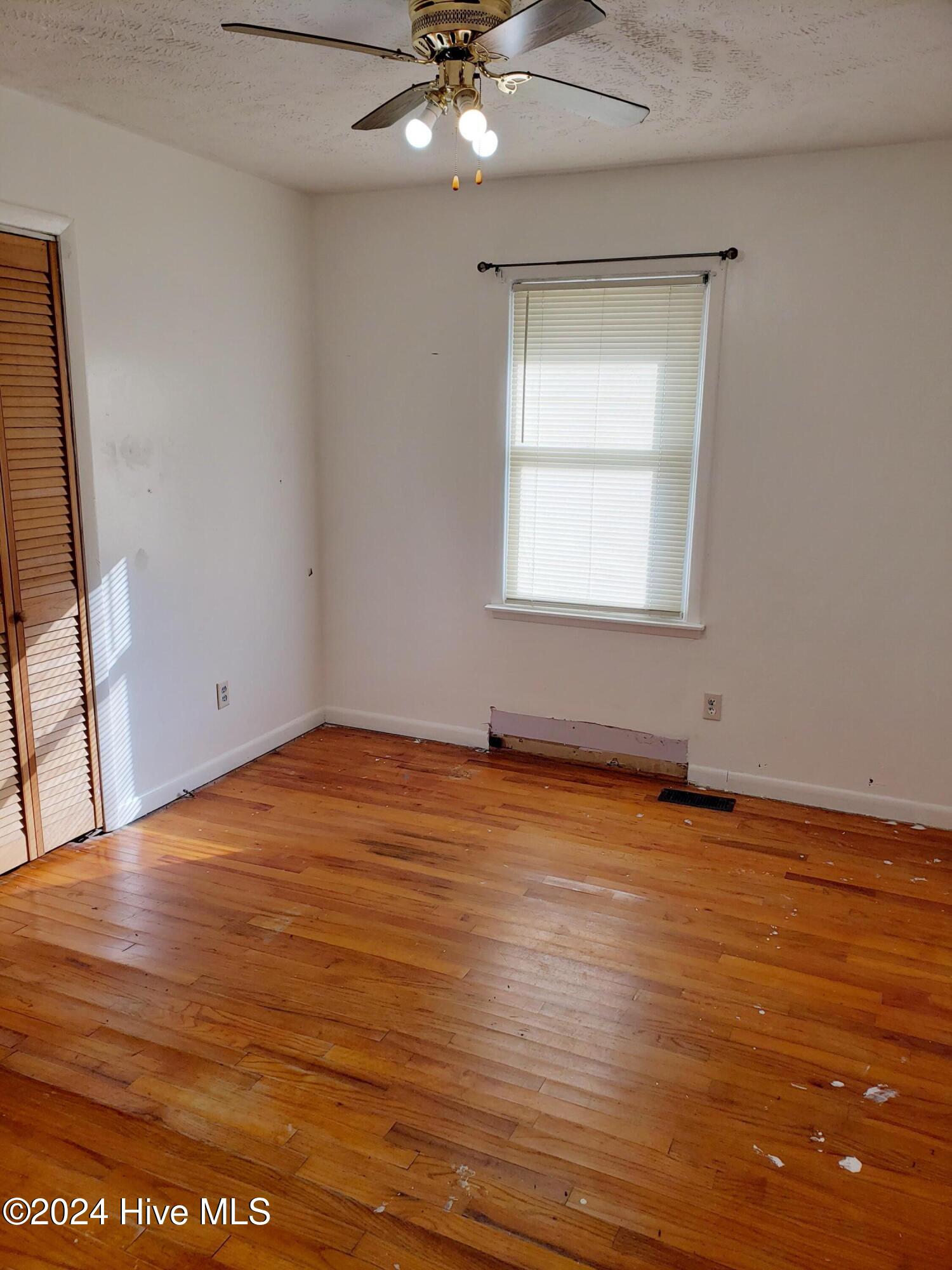 716 W Burkhead Street Property Photo 12