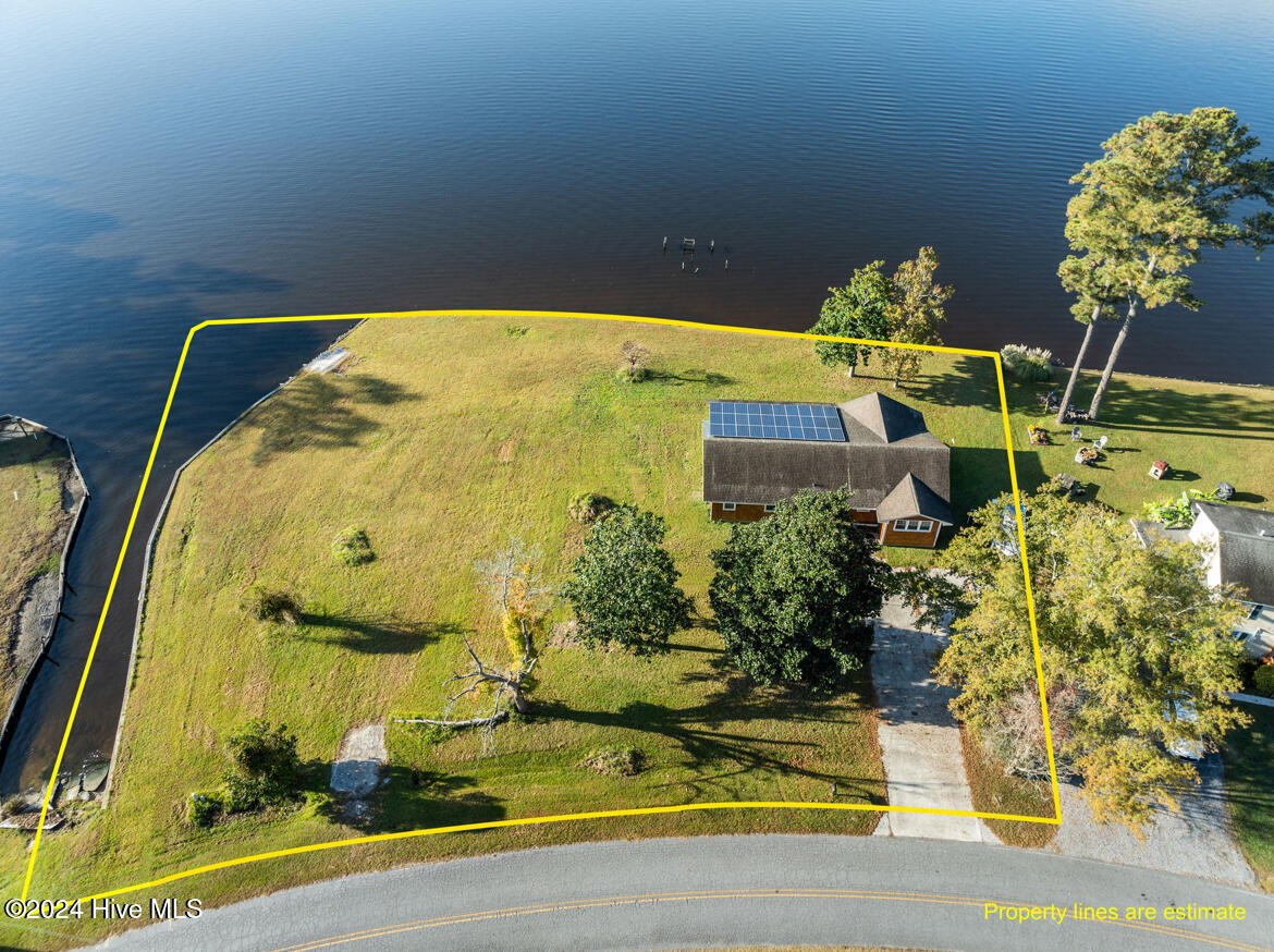 783 Foreman Lane Property Photo 1
