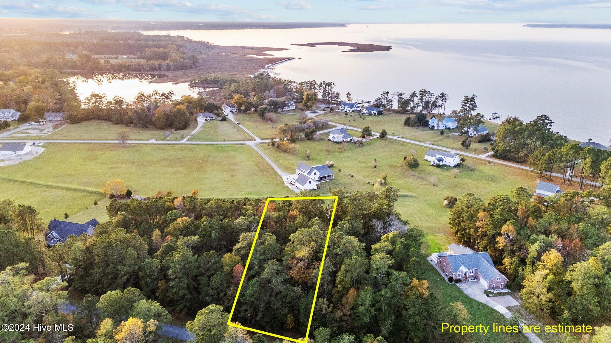 117 Little Creek Drive Property Photo 4