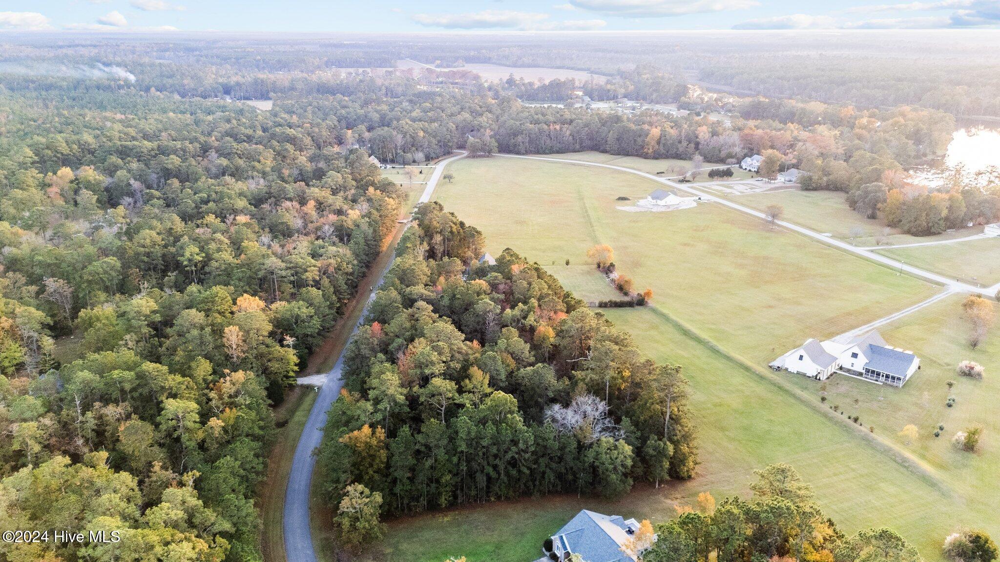 117 Little Creek Drive Property Photo 10