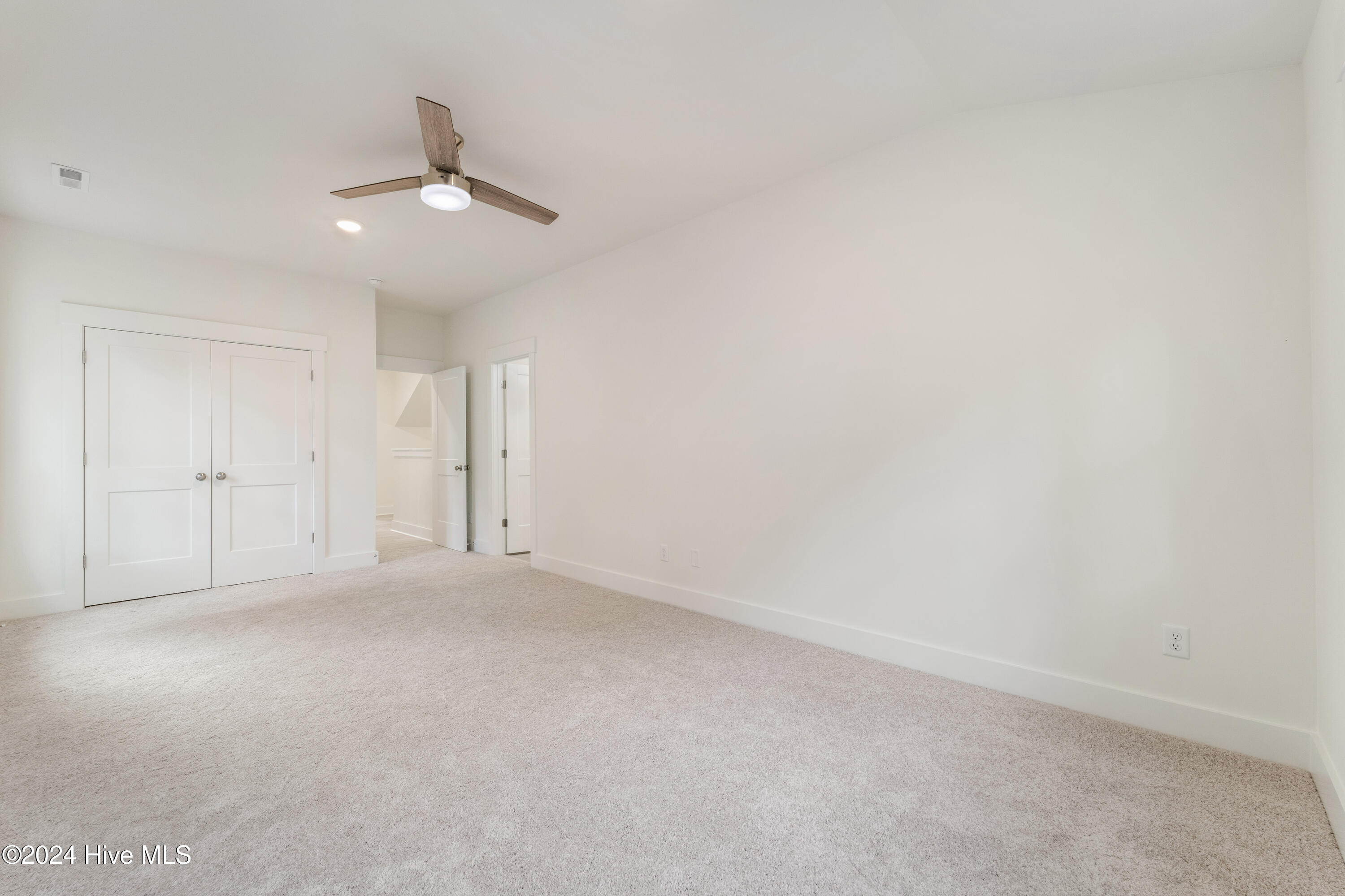 705 Sea Otter Lane Property Photo 54