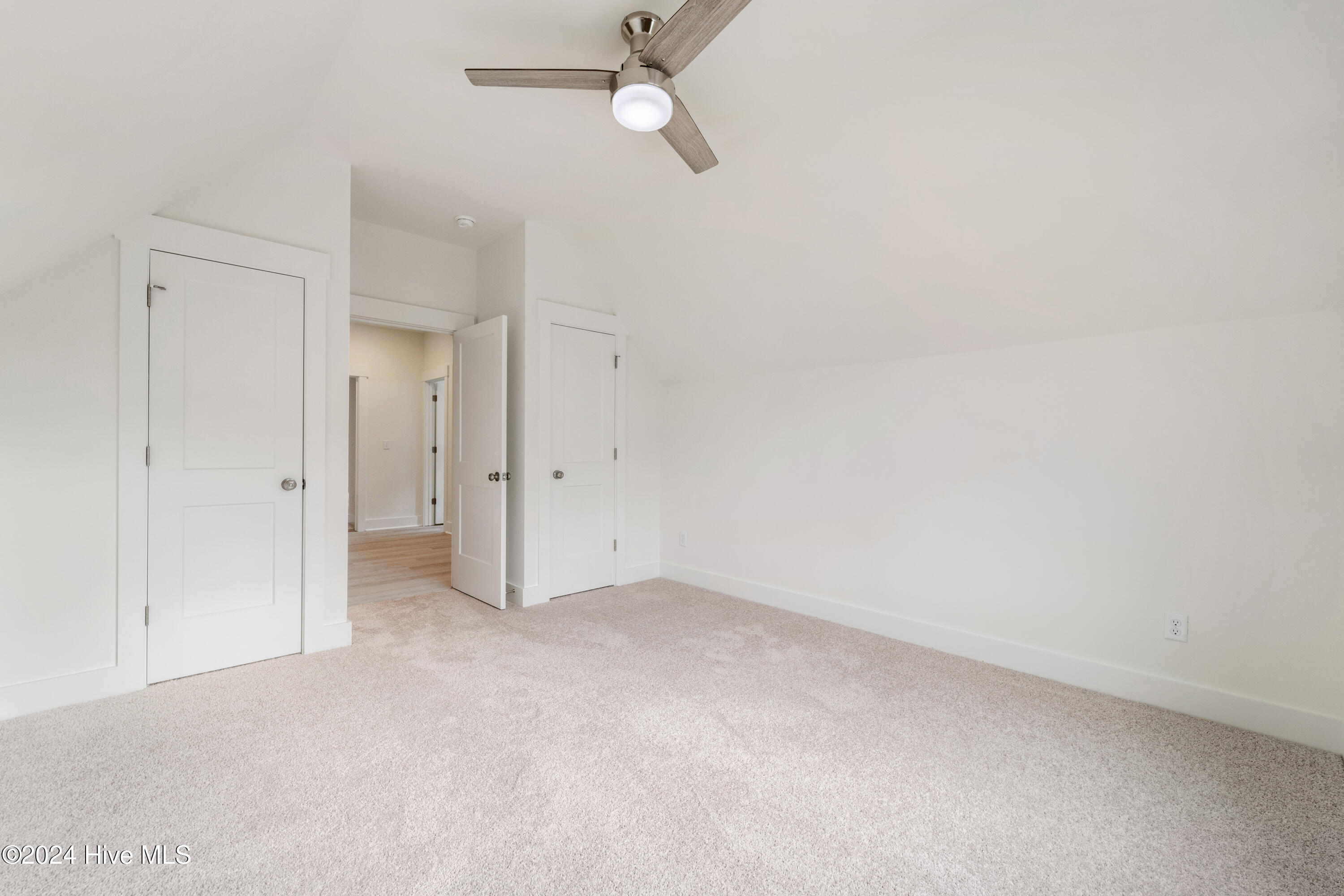 705 Sea Otter Lane Property Photo 58