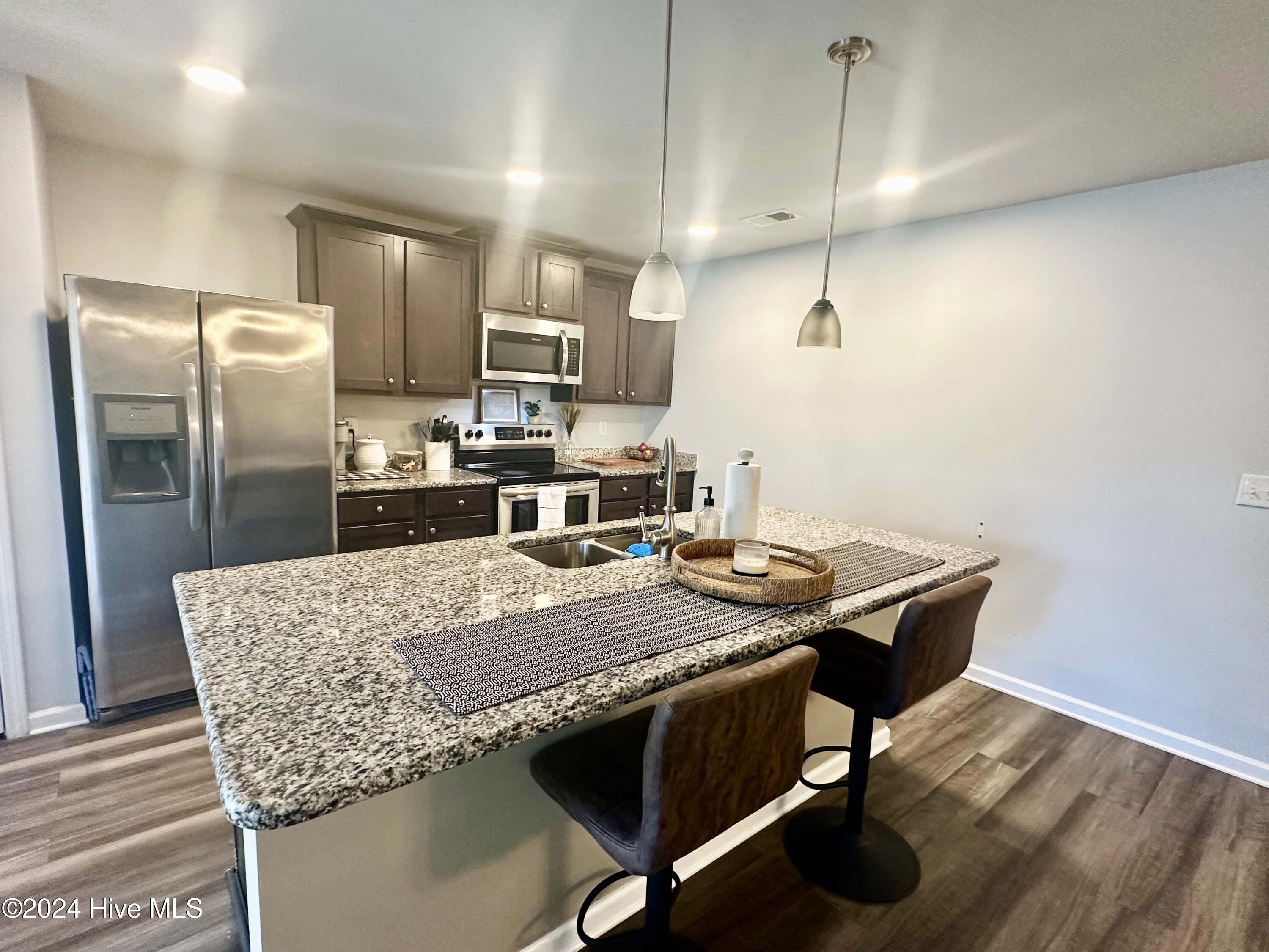 3005 Woodbury Court Property Photo 4
