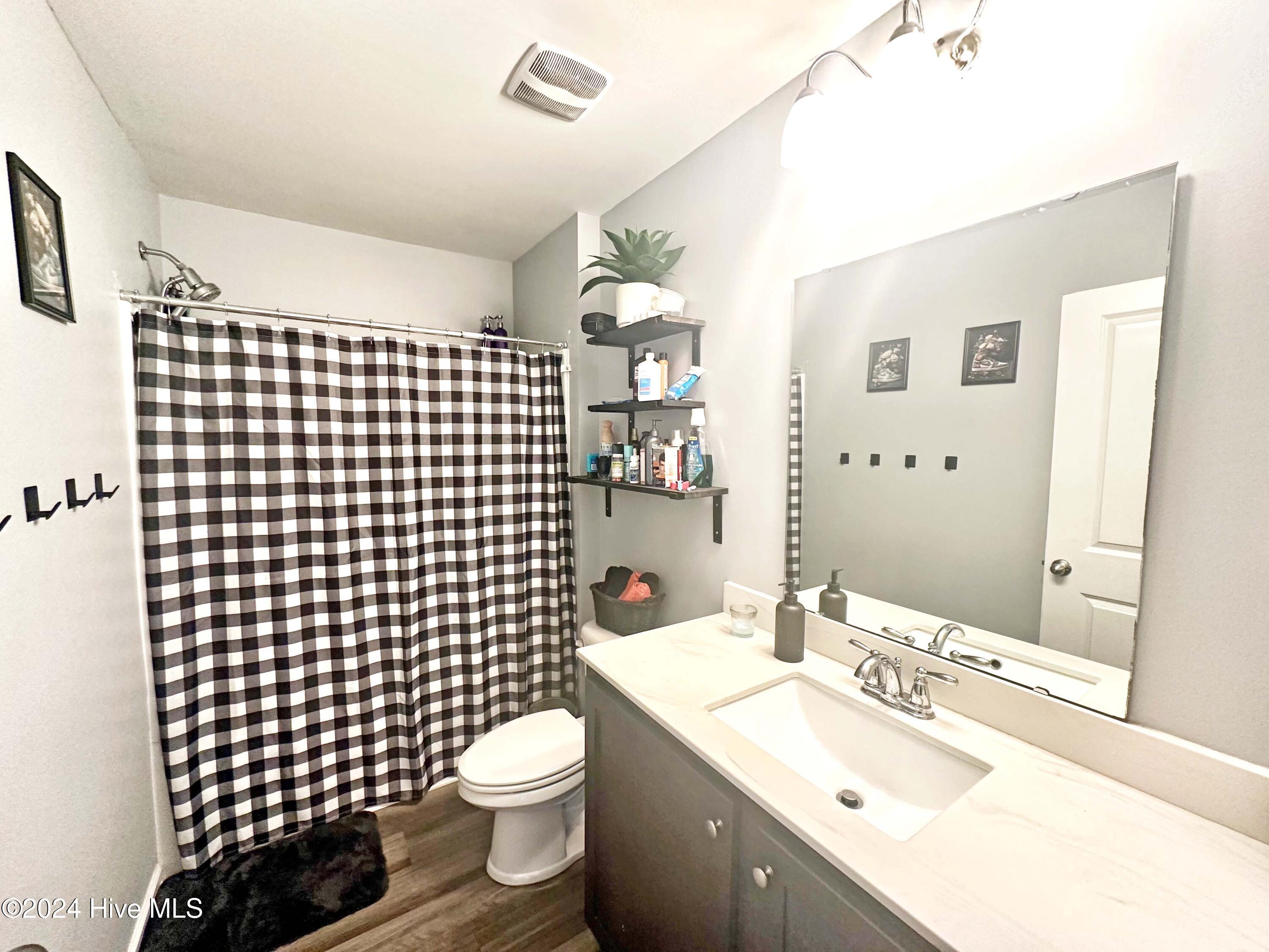3005 Woodbury Court Property Photo 7
