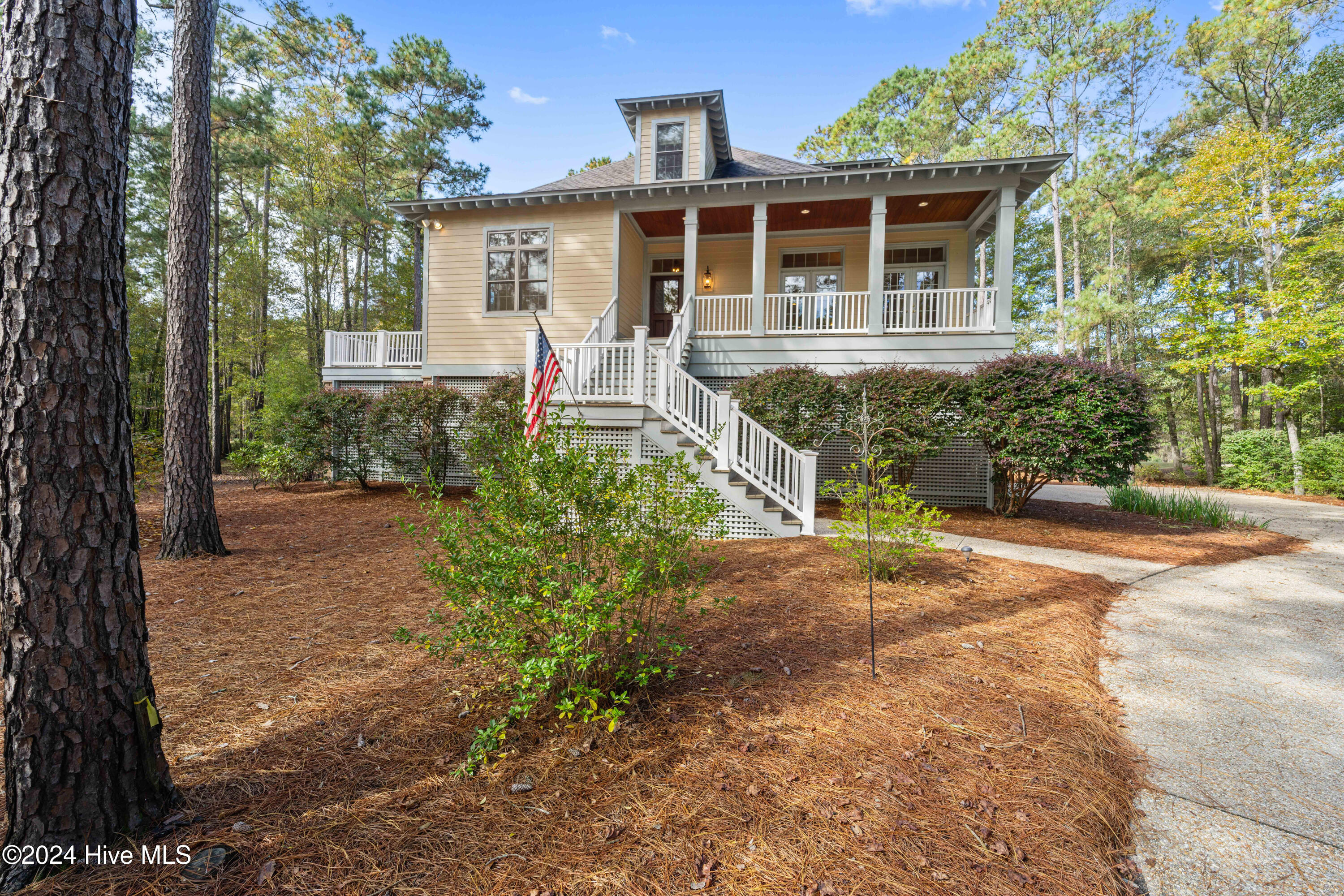 242 River Woods Drive Property Photo 2