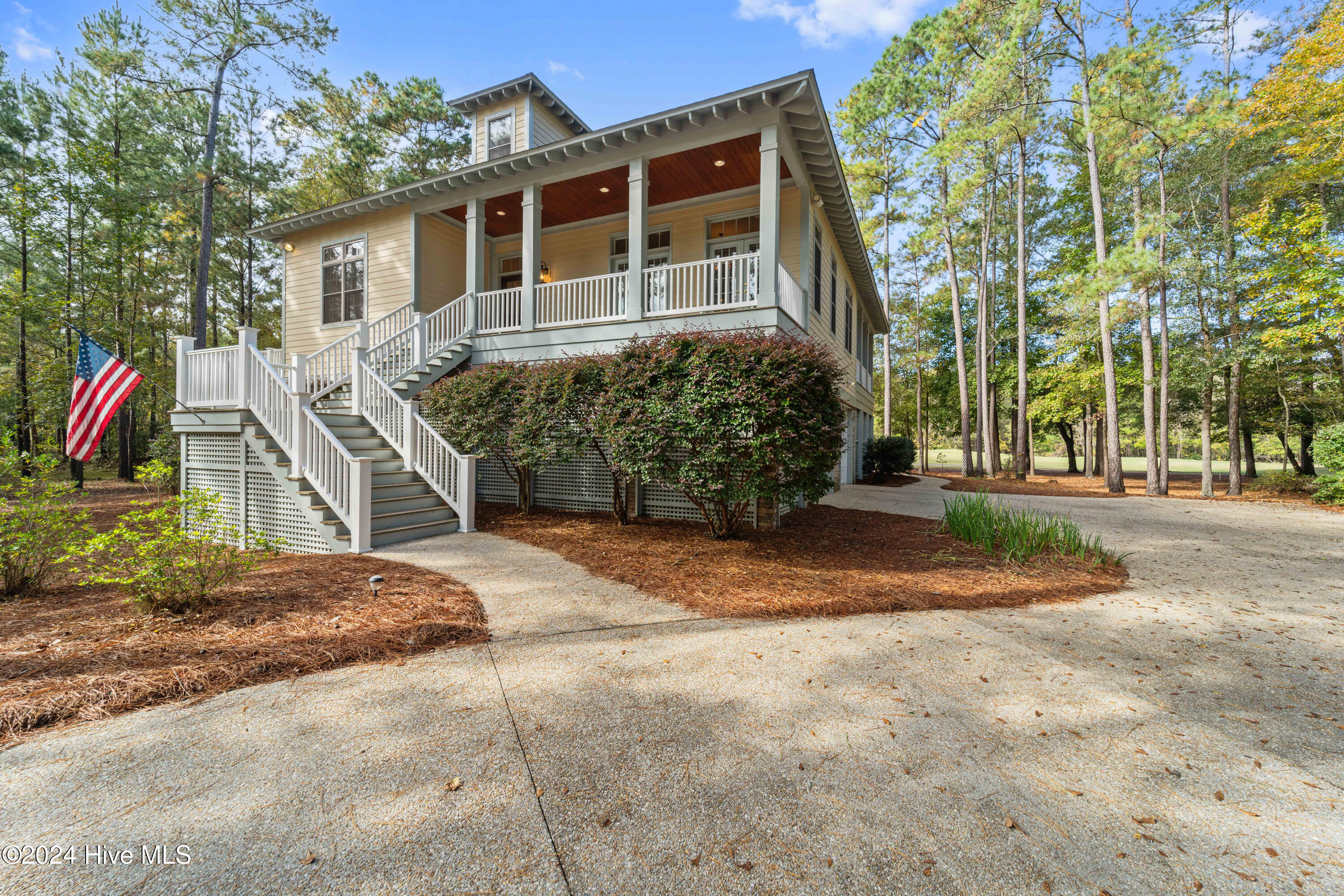242 River Woods Drive Property Photo 3