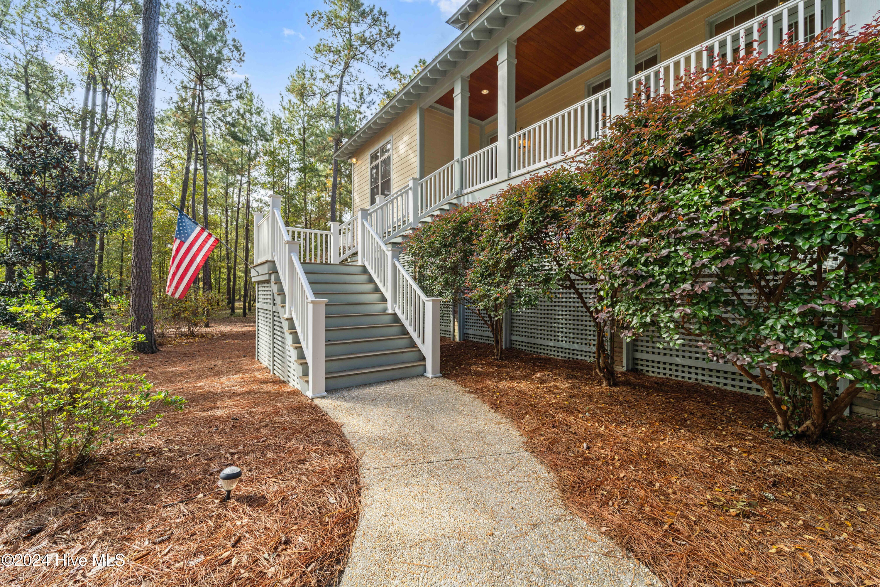 242 River Woods Drive Property Photo 5