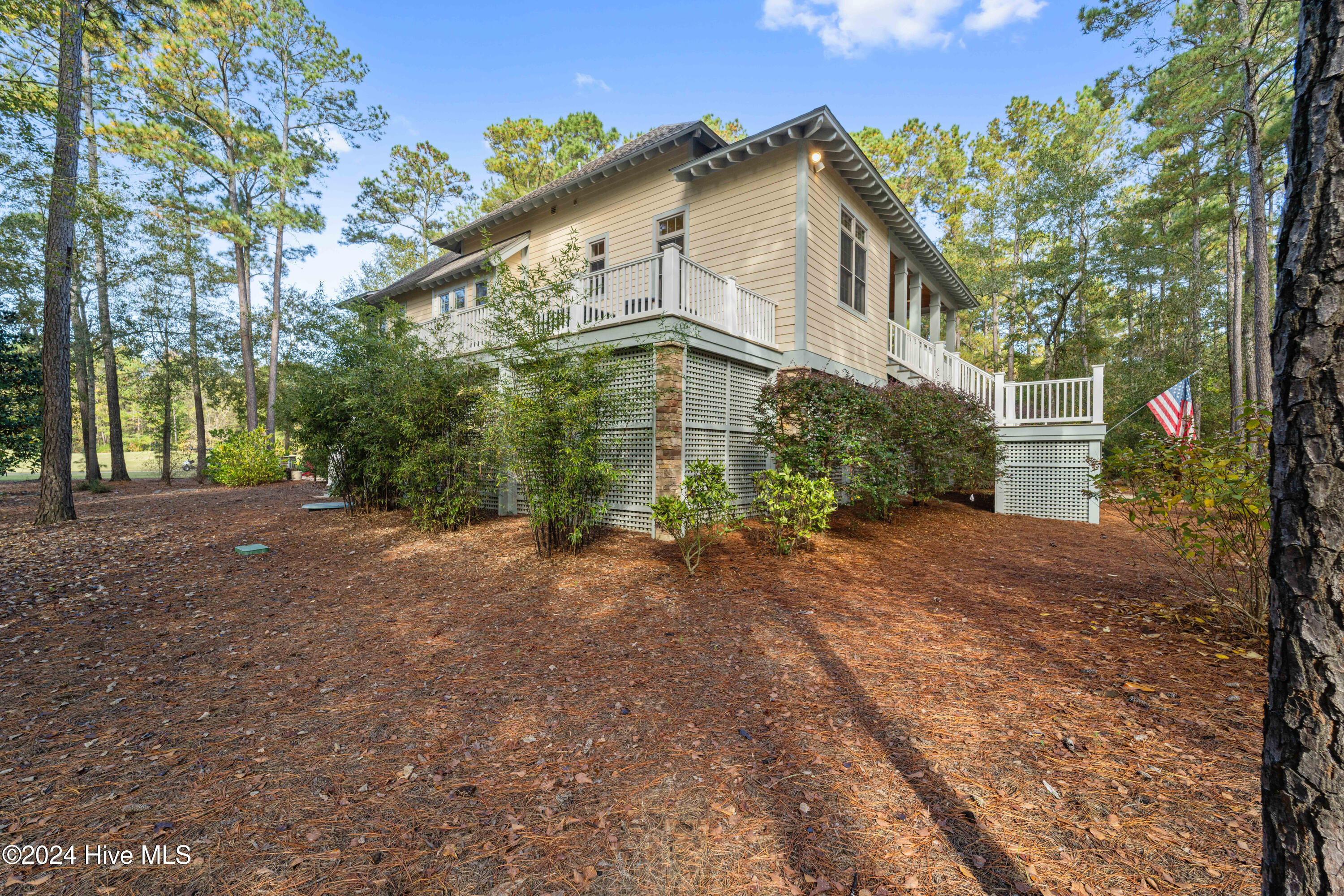 242 River Woods Drive Property Photo 13