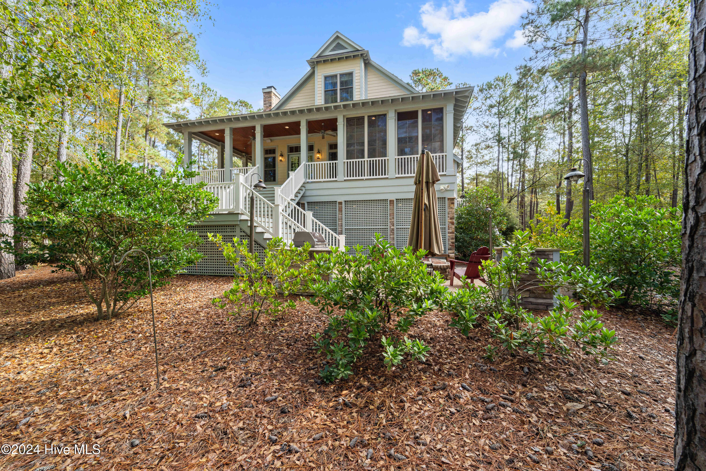 242 River Woods Drive Property Photo 27