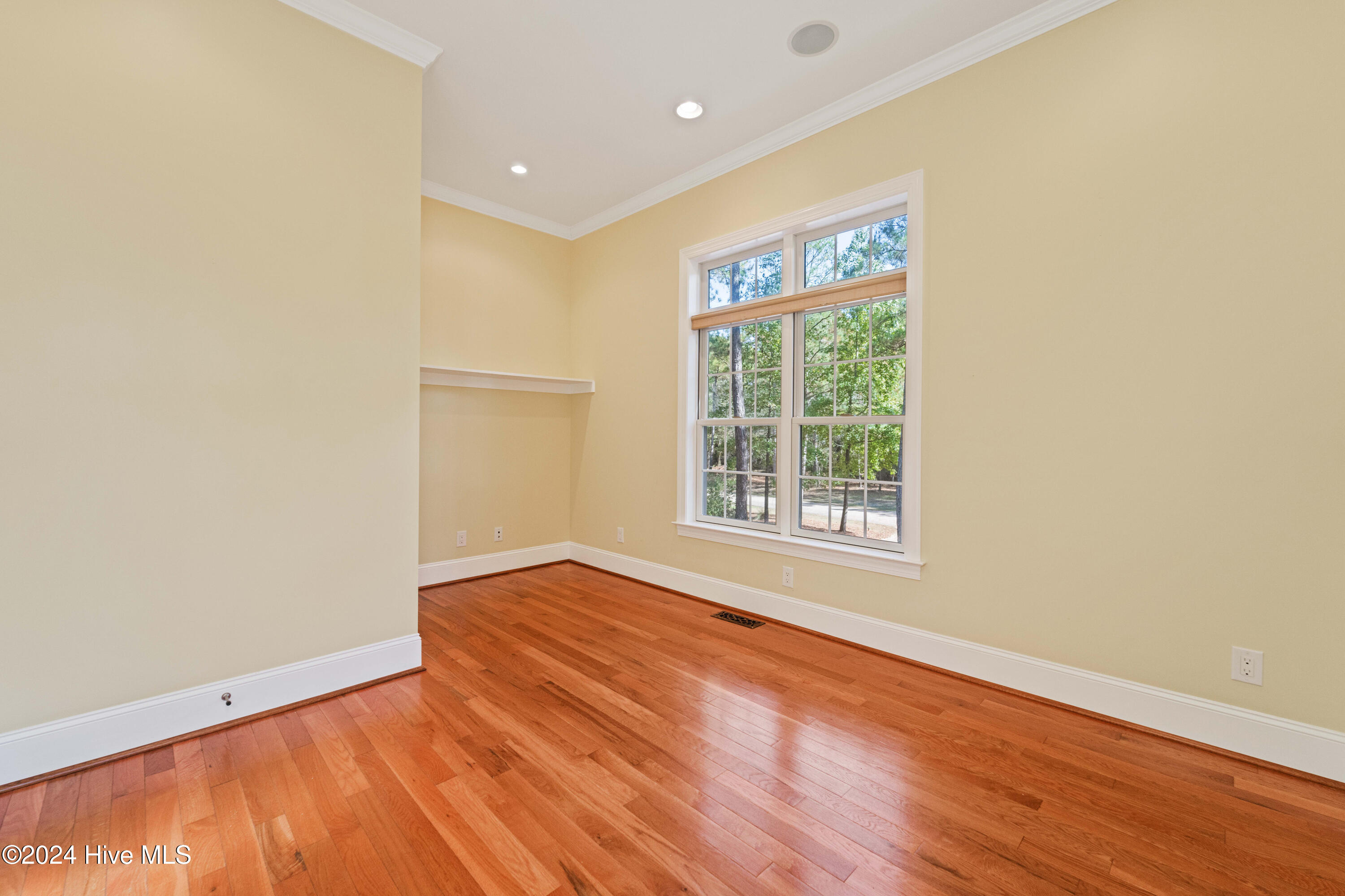 242 River Woods Drive Property Photo 54