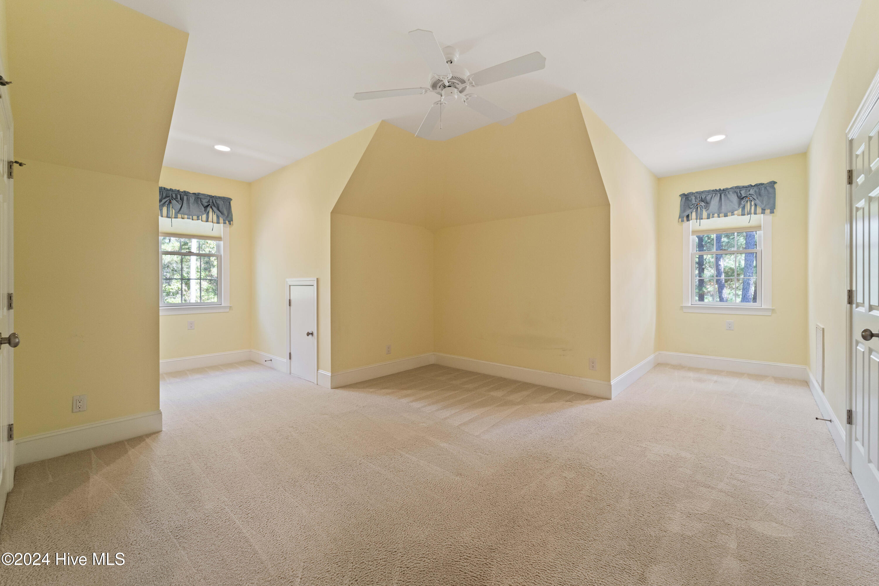 242 River Woods Drive Property Photo 93