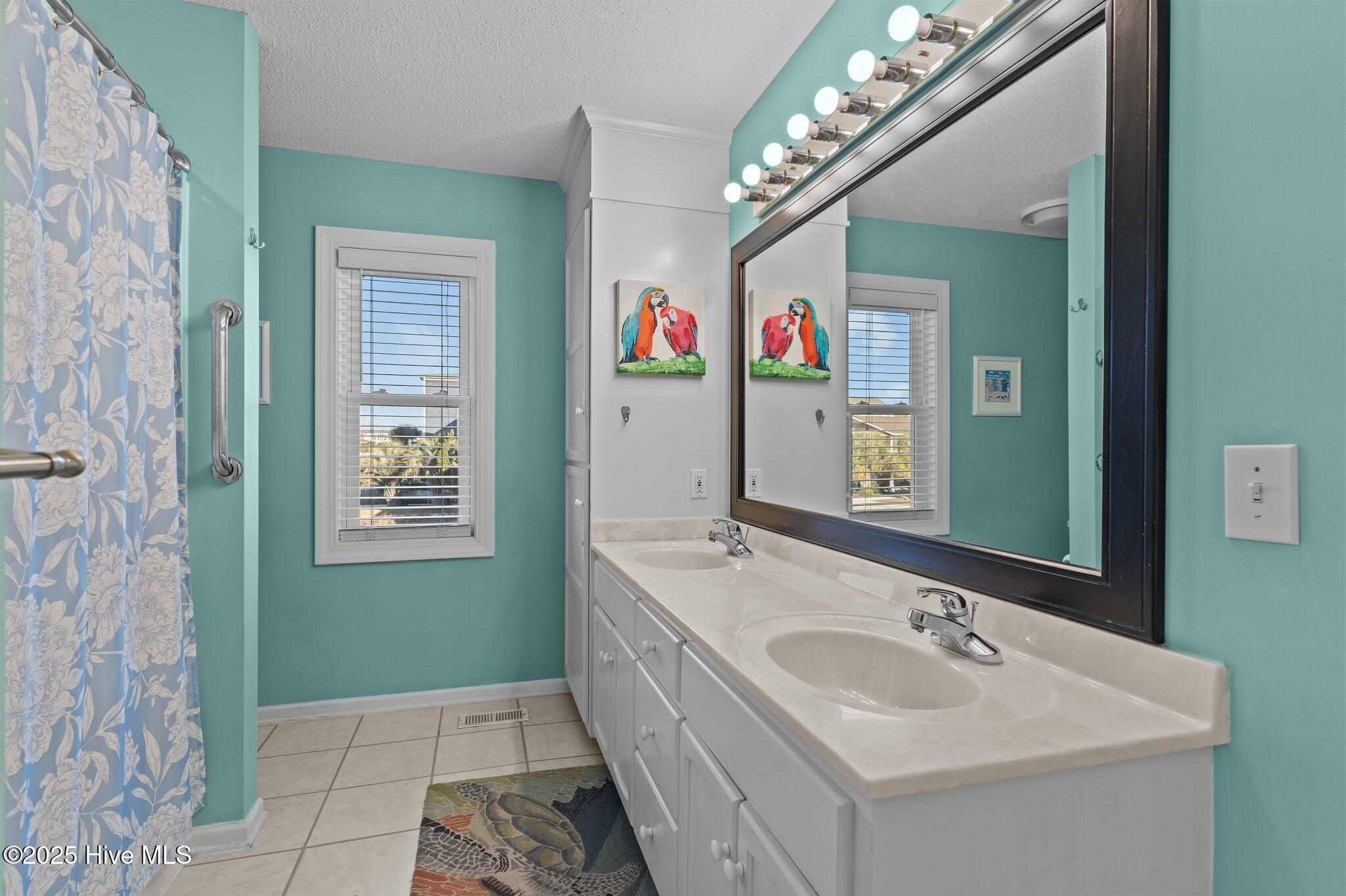 1205 Canal Drive Property Photo 5