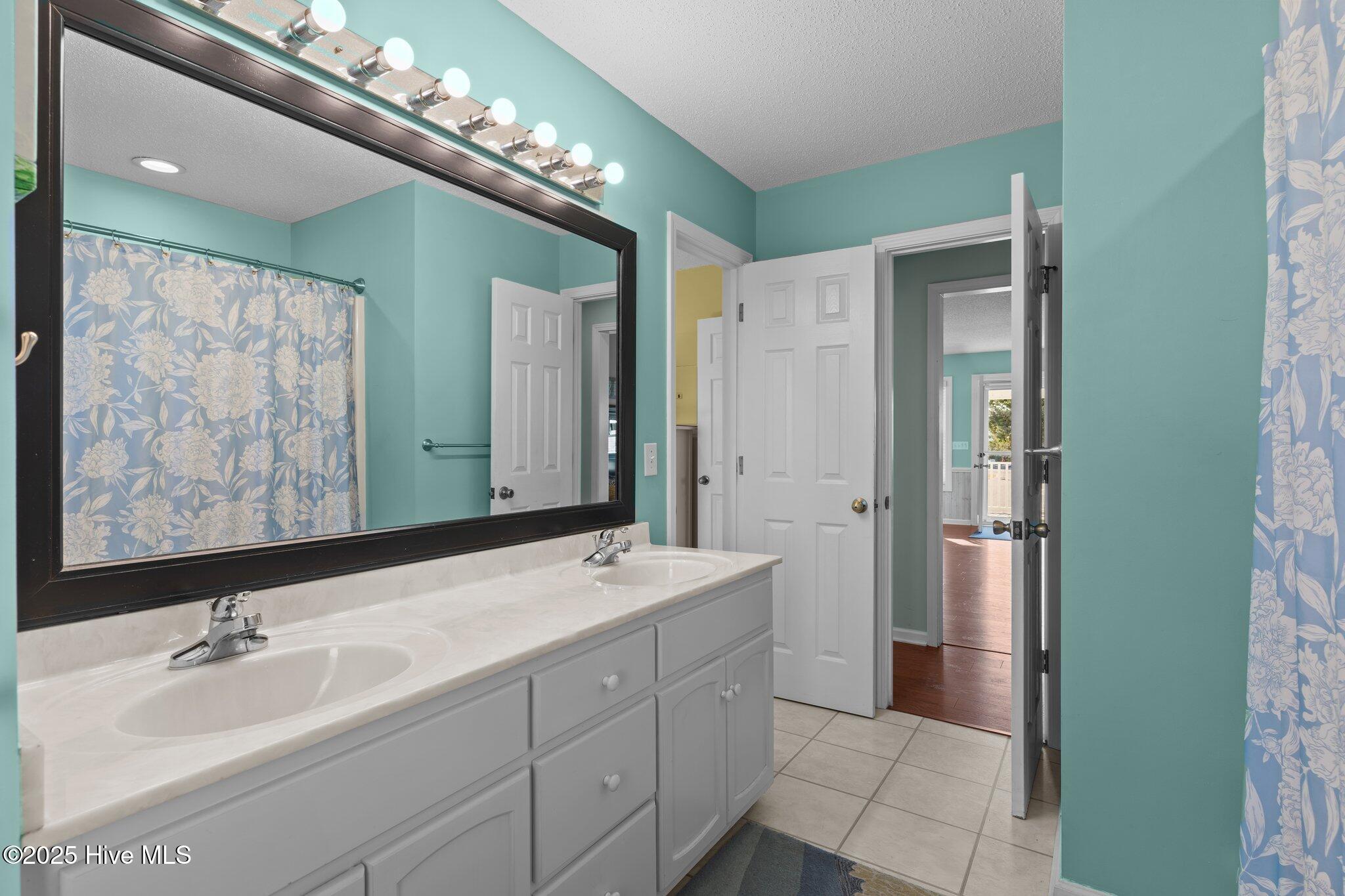 1205 Canal Drive Property Photo 6