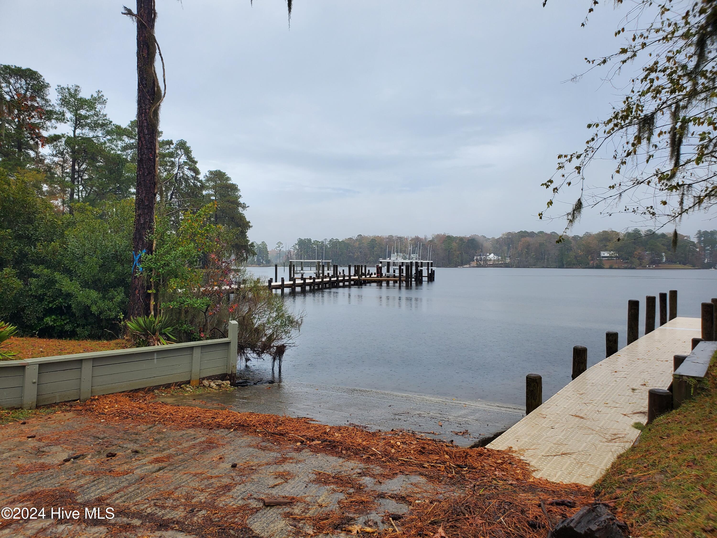 Lot 98 Waters Edge Drive Property Photo 4