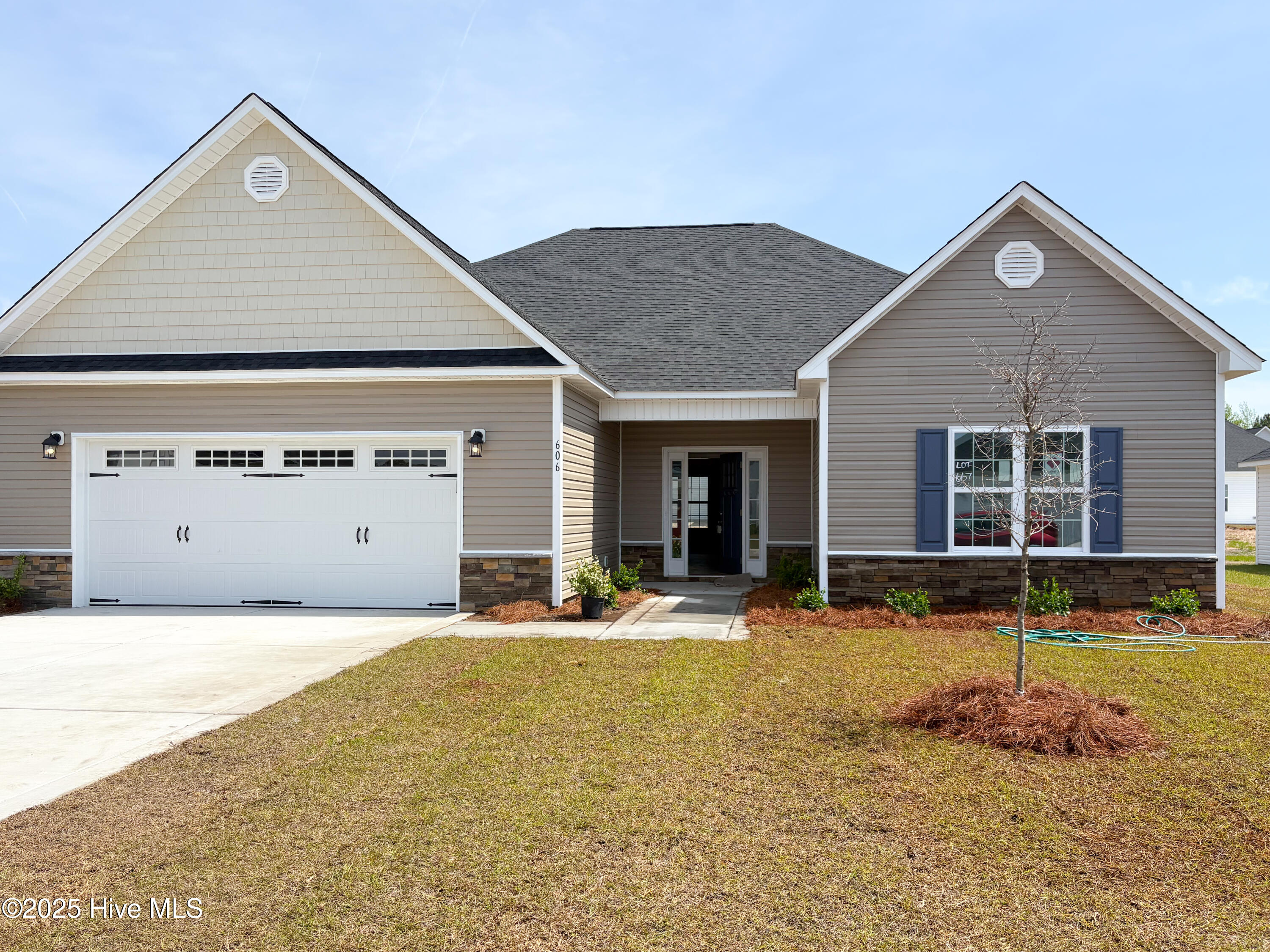 606 Carmel Drive Property Photo 1