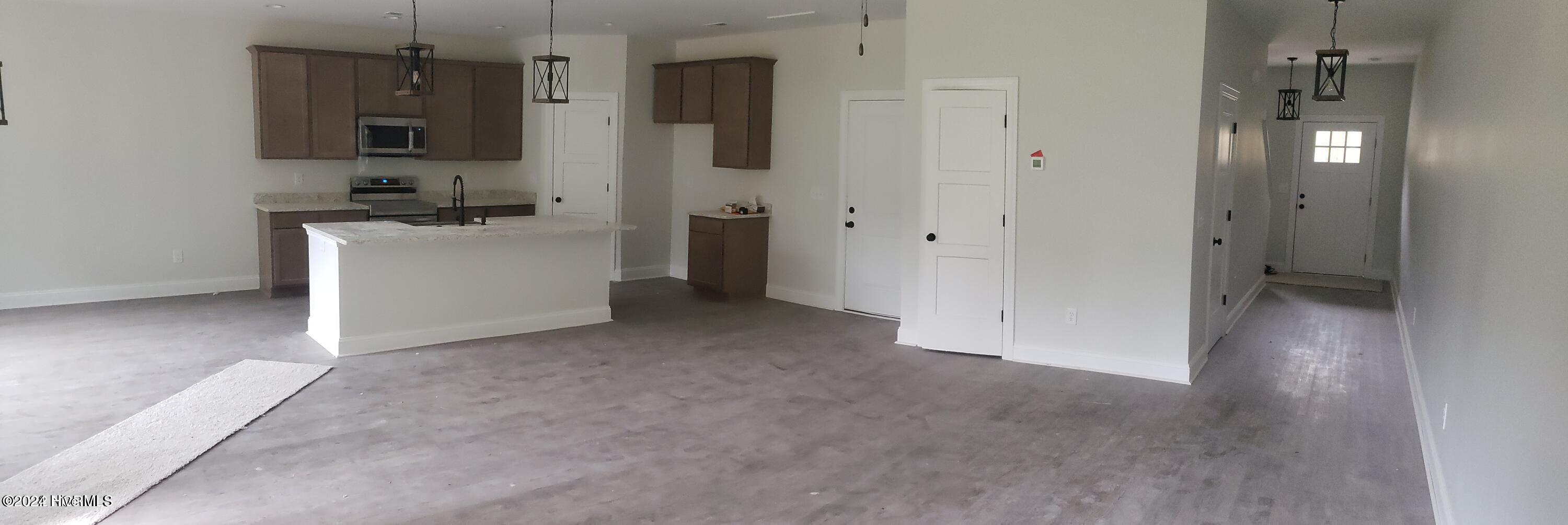 124 E Camp Kiro Road Property Photo 4