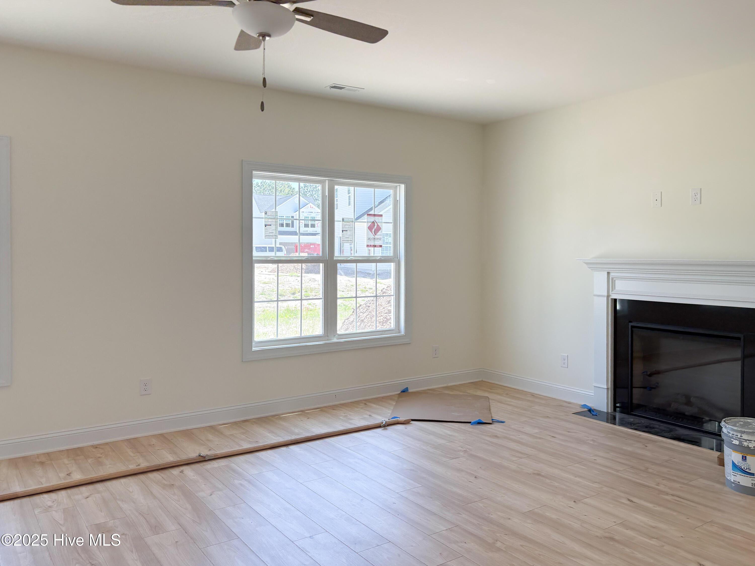602 Carmel Drive Property Photo 4