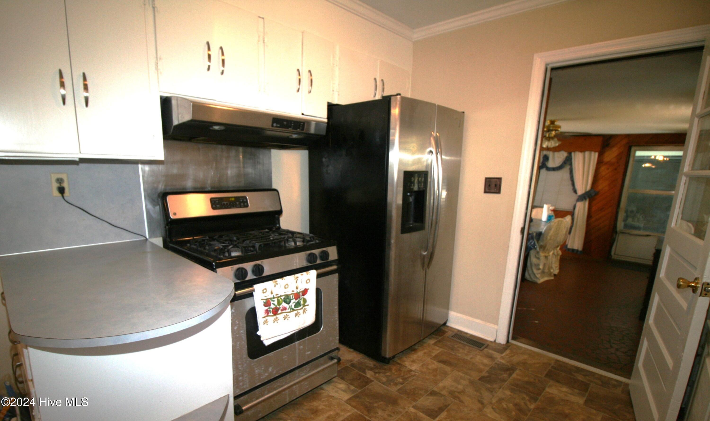 722 Folly Road Property Photo 11